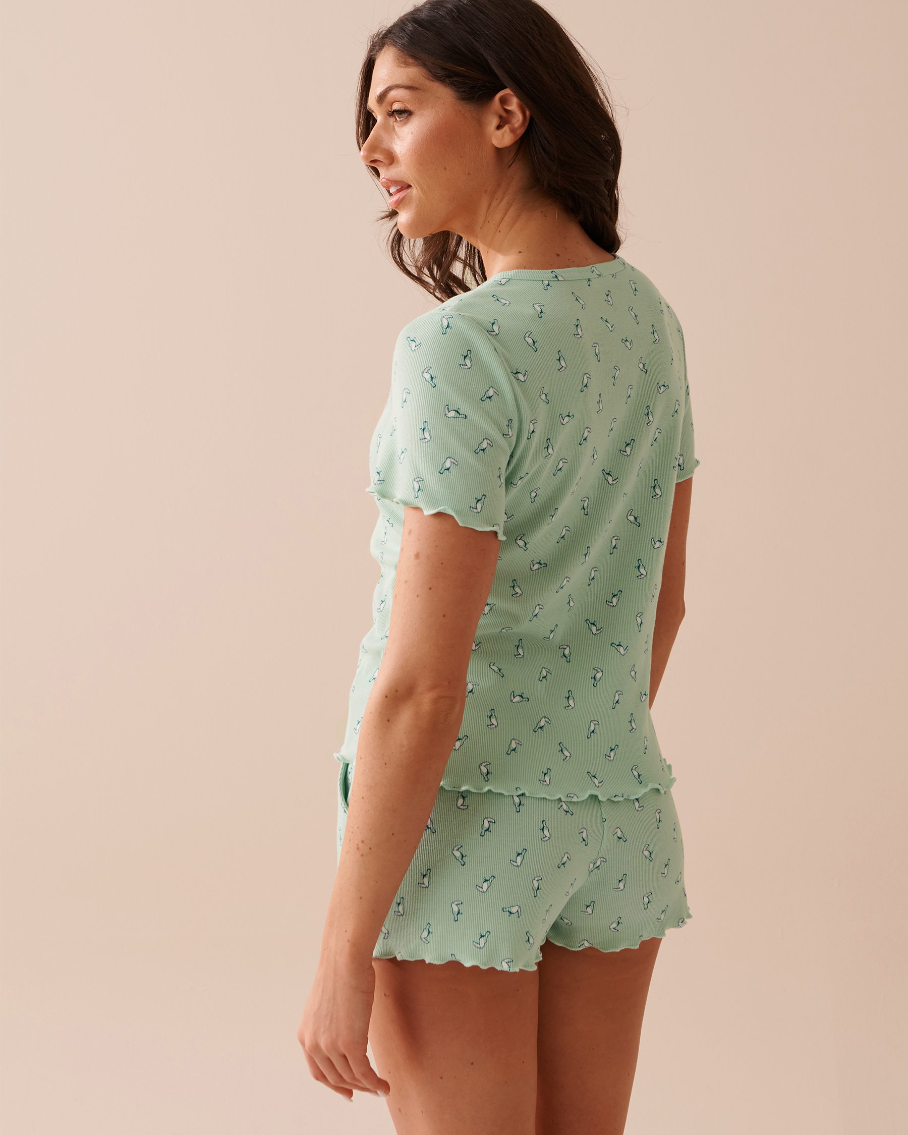 LA VIE EN ROSE Lettuce Edge Ribbed Henley T-shirt Ditsy Toucan 40100586 - View2