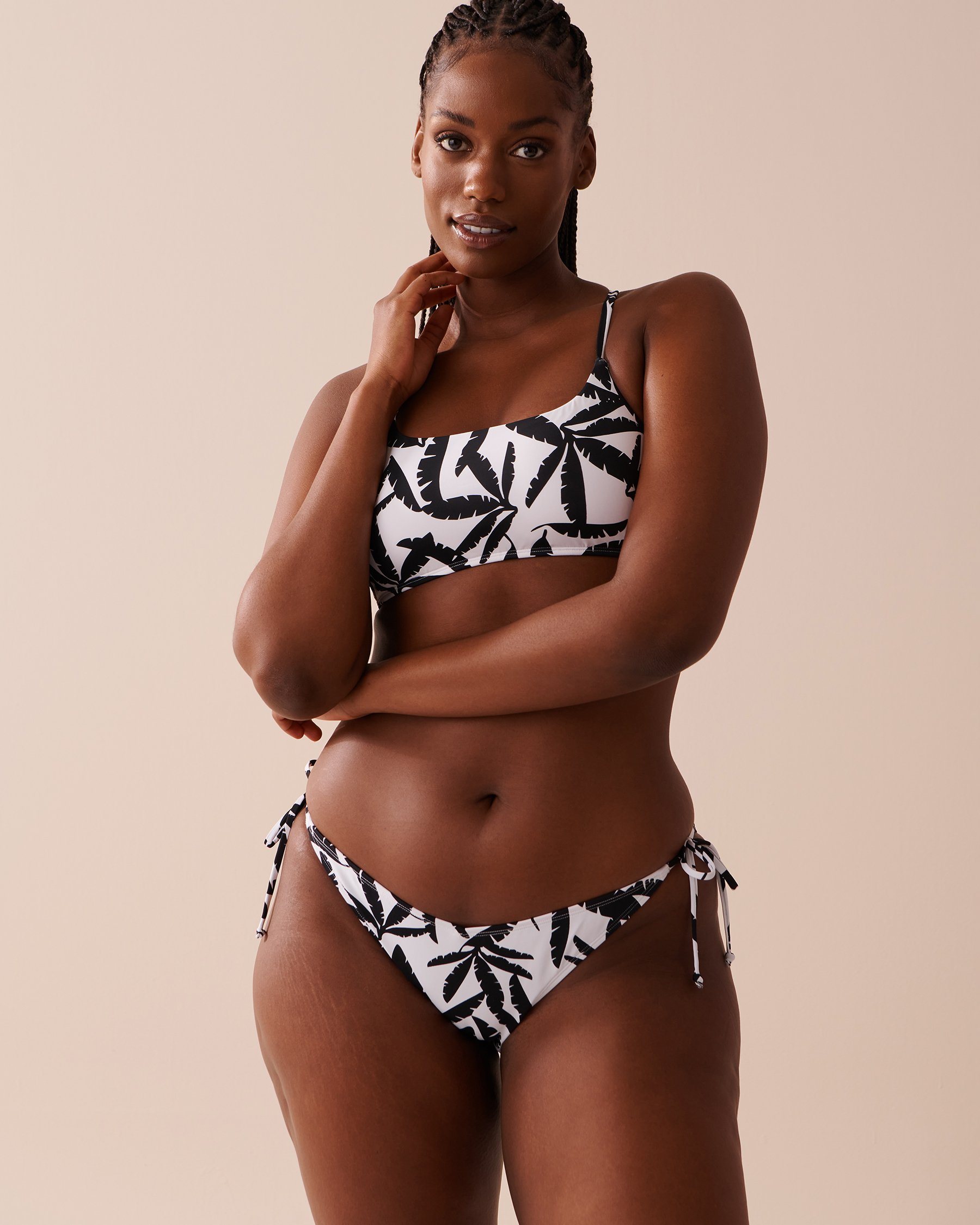LA VIE EN ROSE AQUA MONOCHROME FOLIAGE Side Tie V-cut Brazilian Bikini Bottom Monochrome Foliage 70300553 - View4