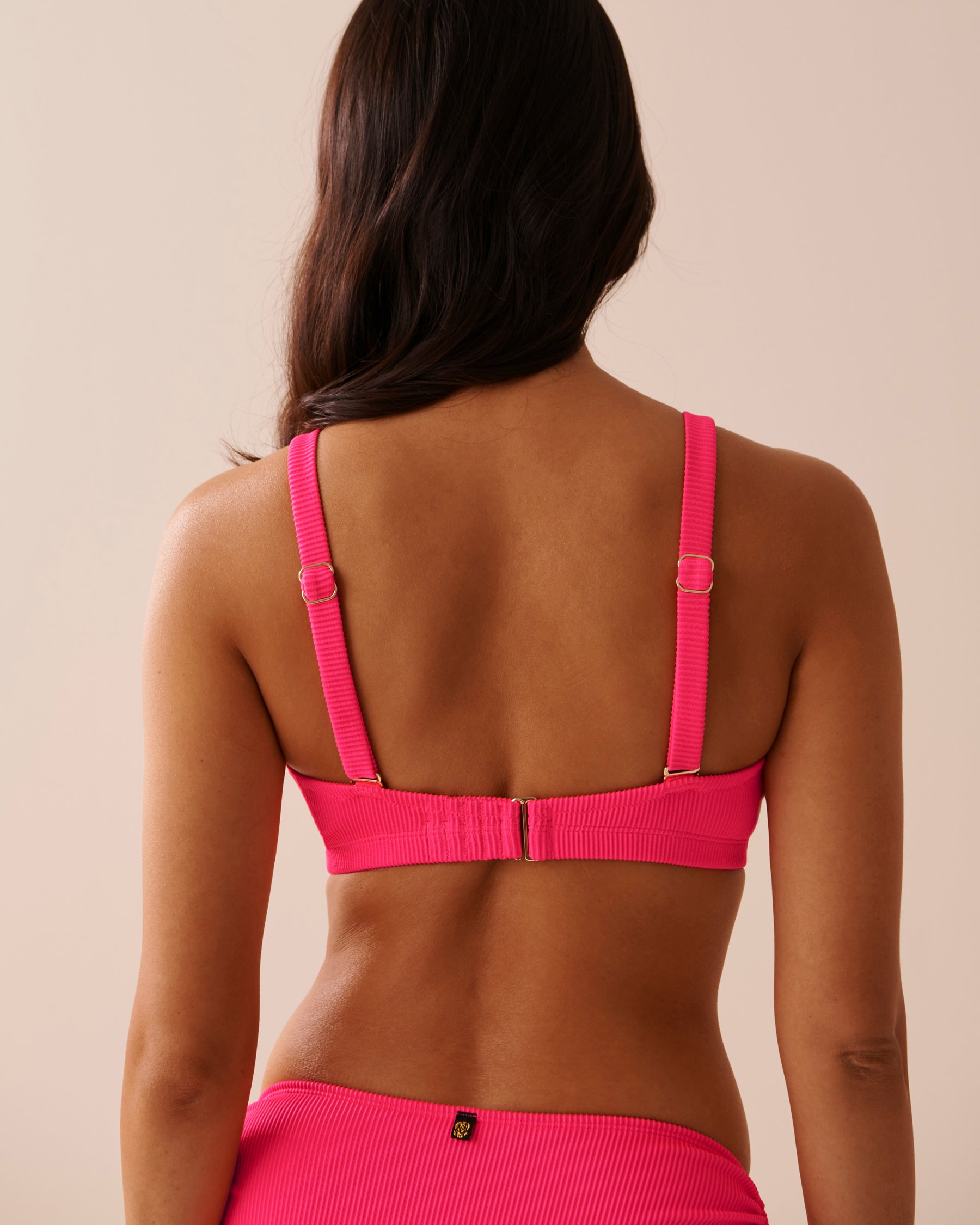 LA VIE EN ROSE AQUA PINK PUNCH Textured D Cup Triangle Bikini Top Pink Punch 70100594 - View6