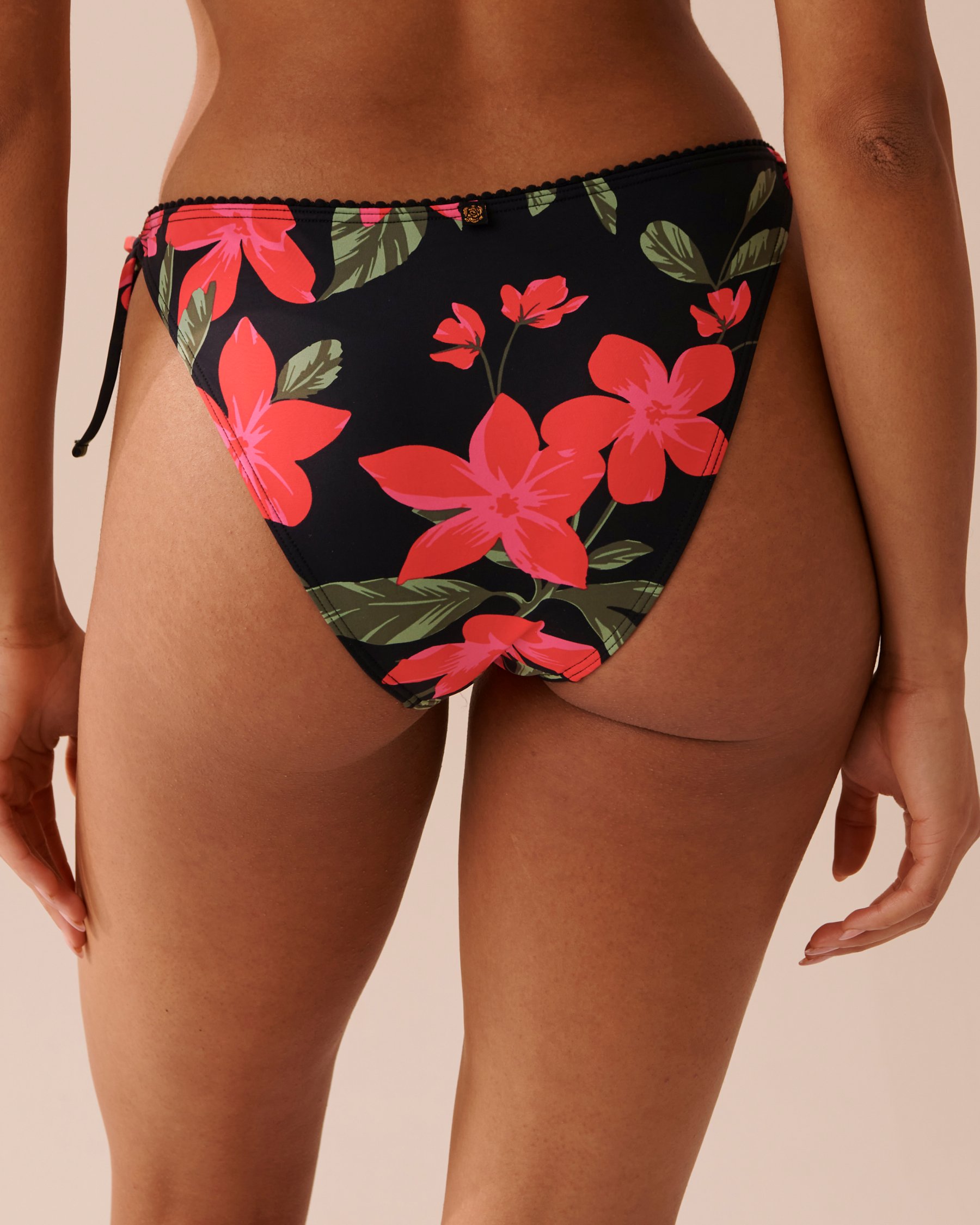 LA VIE EN ROSE AQUA TROPICAL Side Tie Brazilian Bikini Bottom Fiery Red Tropical 70300567 - View2