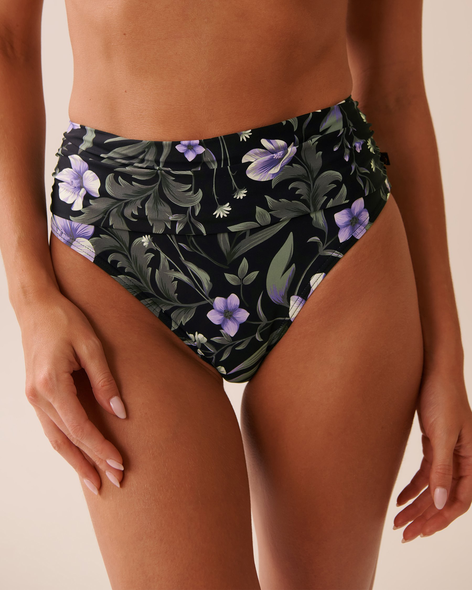 LA VIE EN ROSE AQUA Bas de bikini taille mi-haute drapée AFTER DARK BLOOMS Fleurs de nuit 70300783 - Voir3