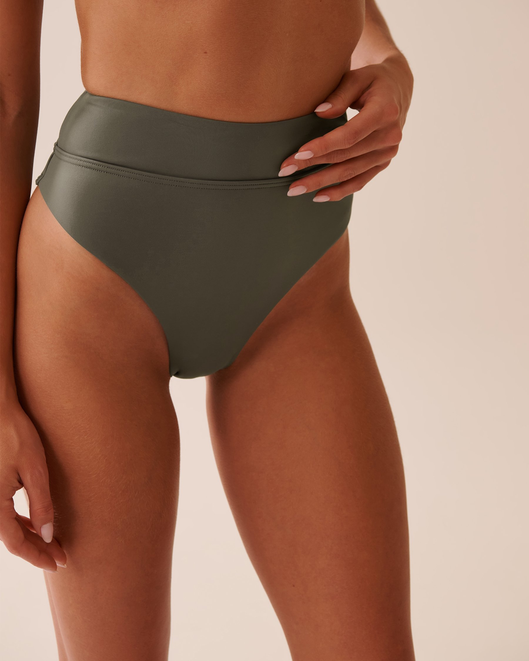 LA VIE EN ROSE AQUA Bas de bikini brésilien taille haute KHAKI GREY Gris kaki 70300792 - Voir3
