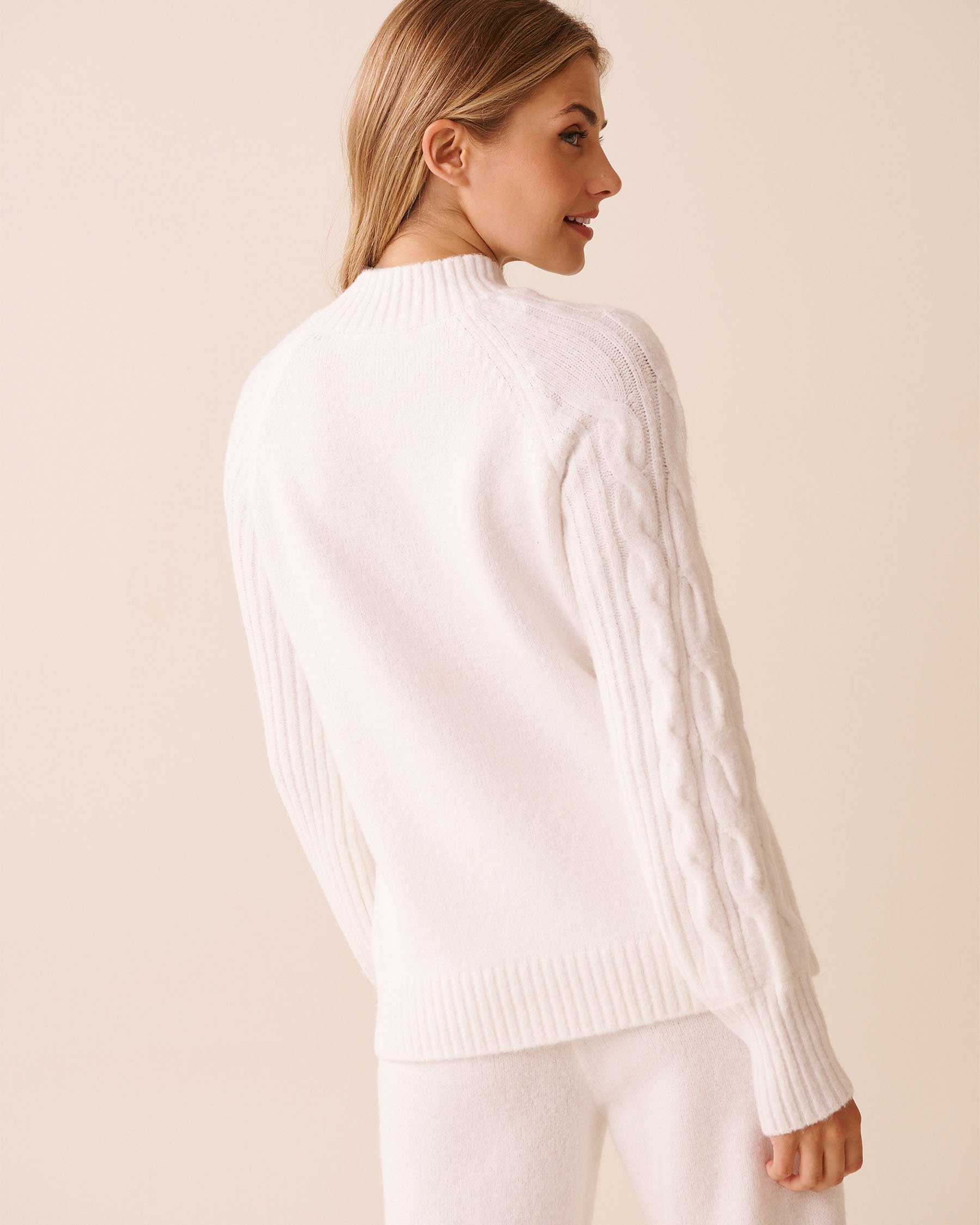LA VIE EN ROSE Chandail en tricot manches longues torsadées Blanc 50100117 - Voir2