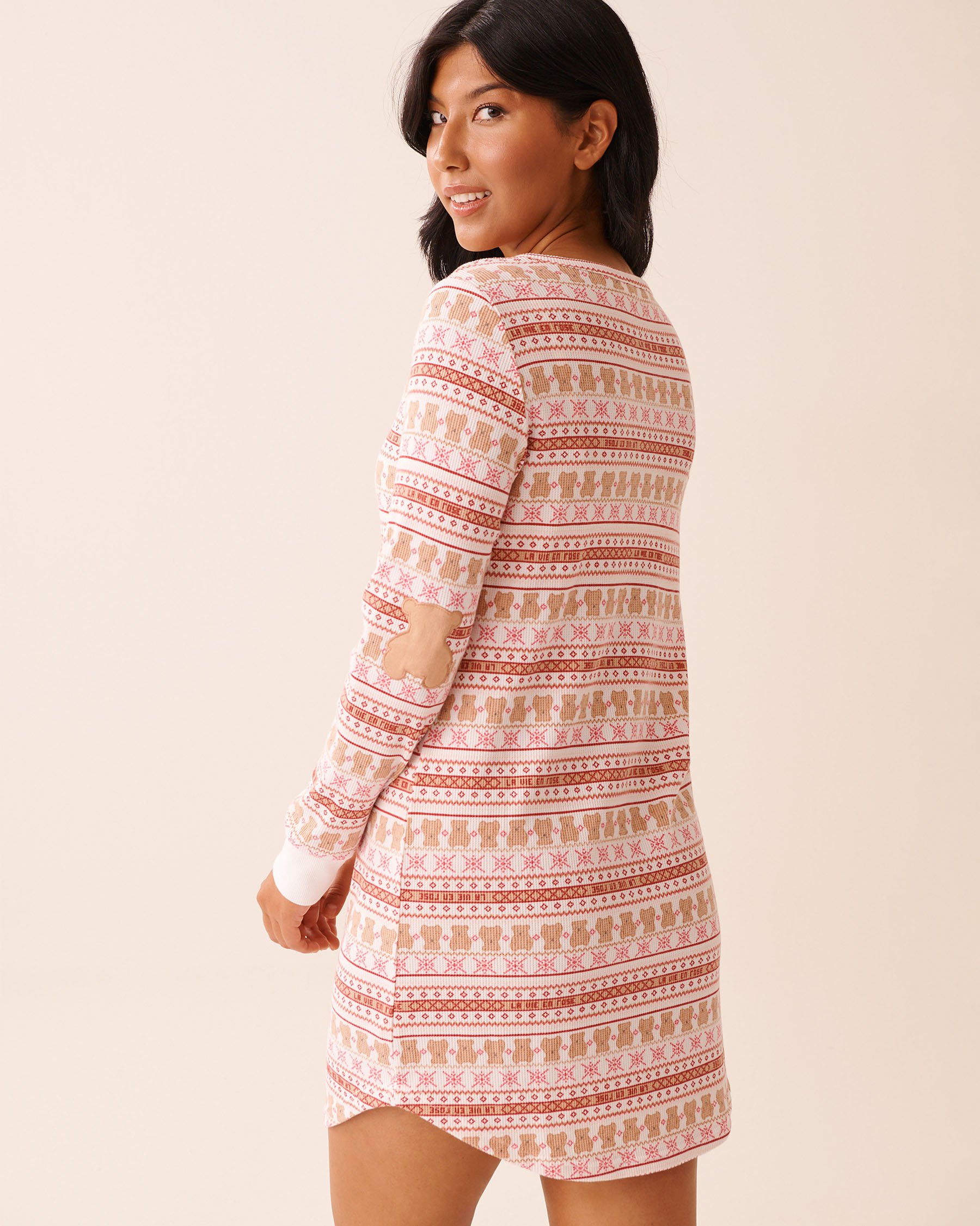 LA VIE EN ROSE Chemise de nuit en tricot gaufré imprimé ourson Imprimé nordique/Oursons 40500458 - Voir2