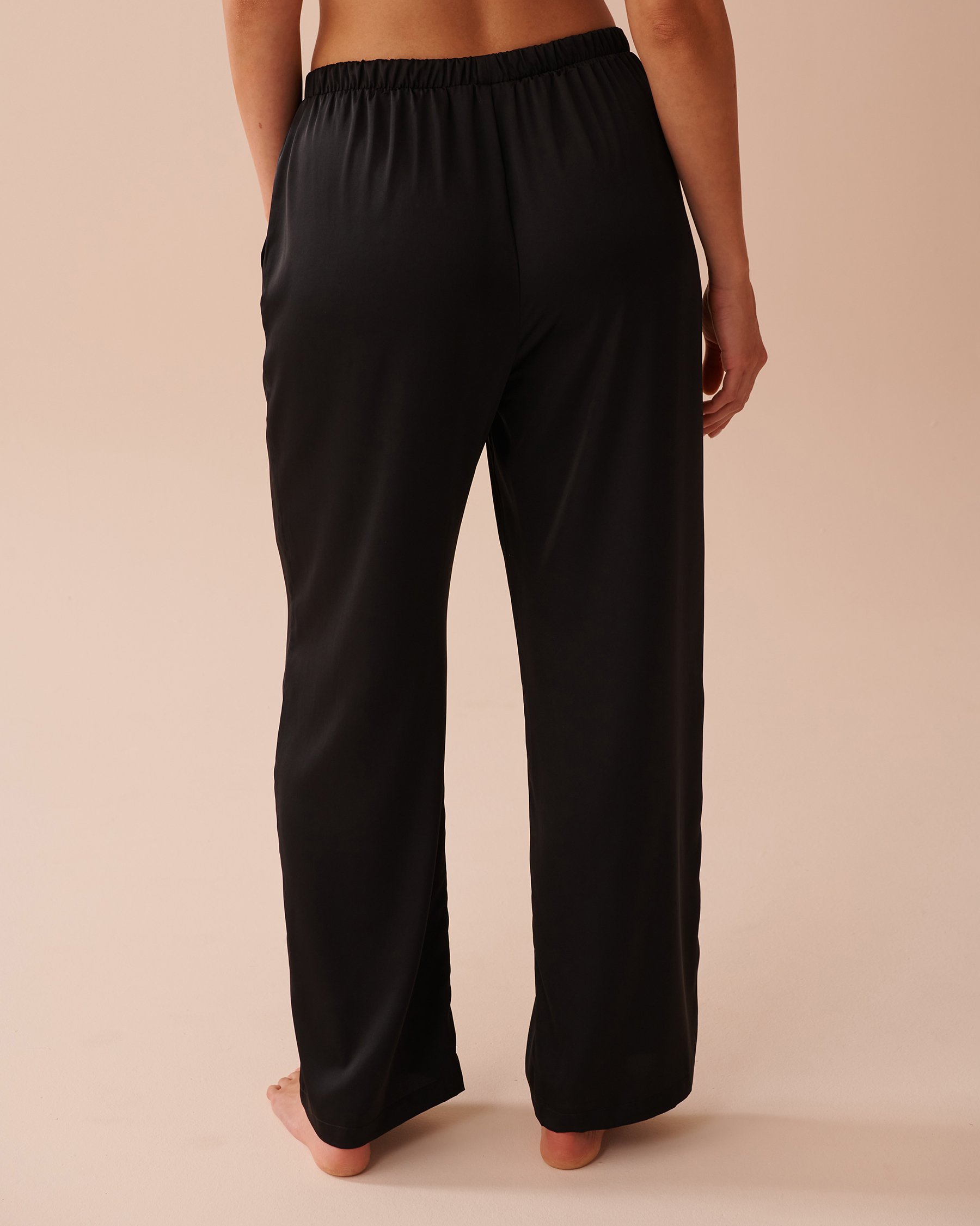 LA VIE EN ROSE Short Sleeve Satin Pajama Set Black 60400048 - View5