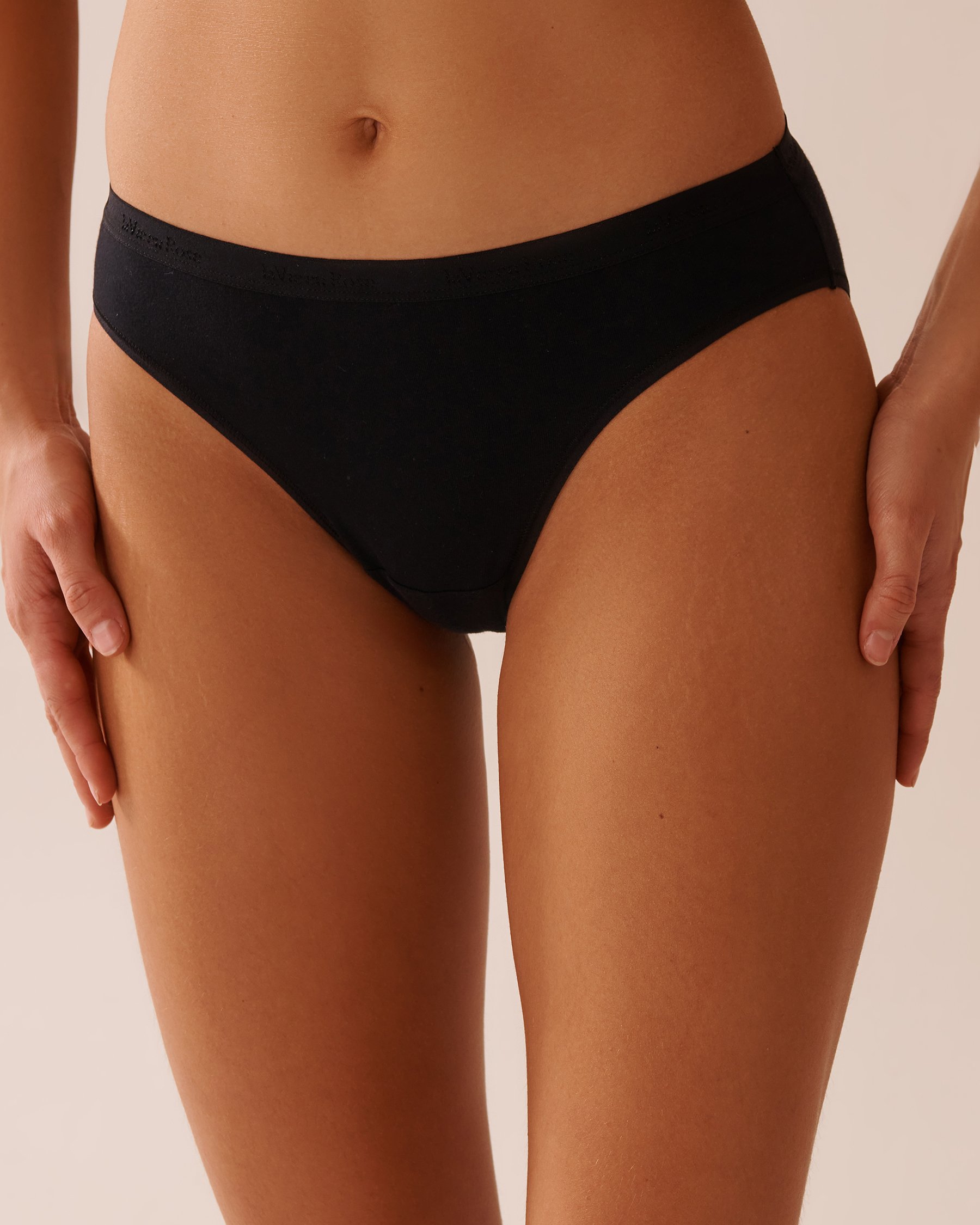 LA VIE EN ROSE Cotton Bikini Panty Black 20100559 - View1