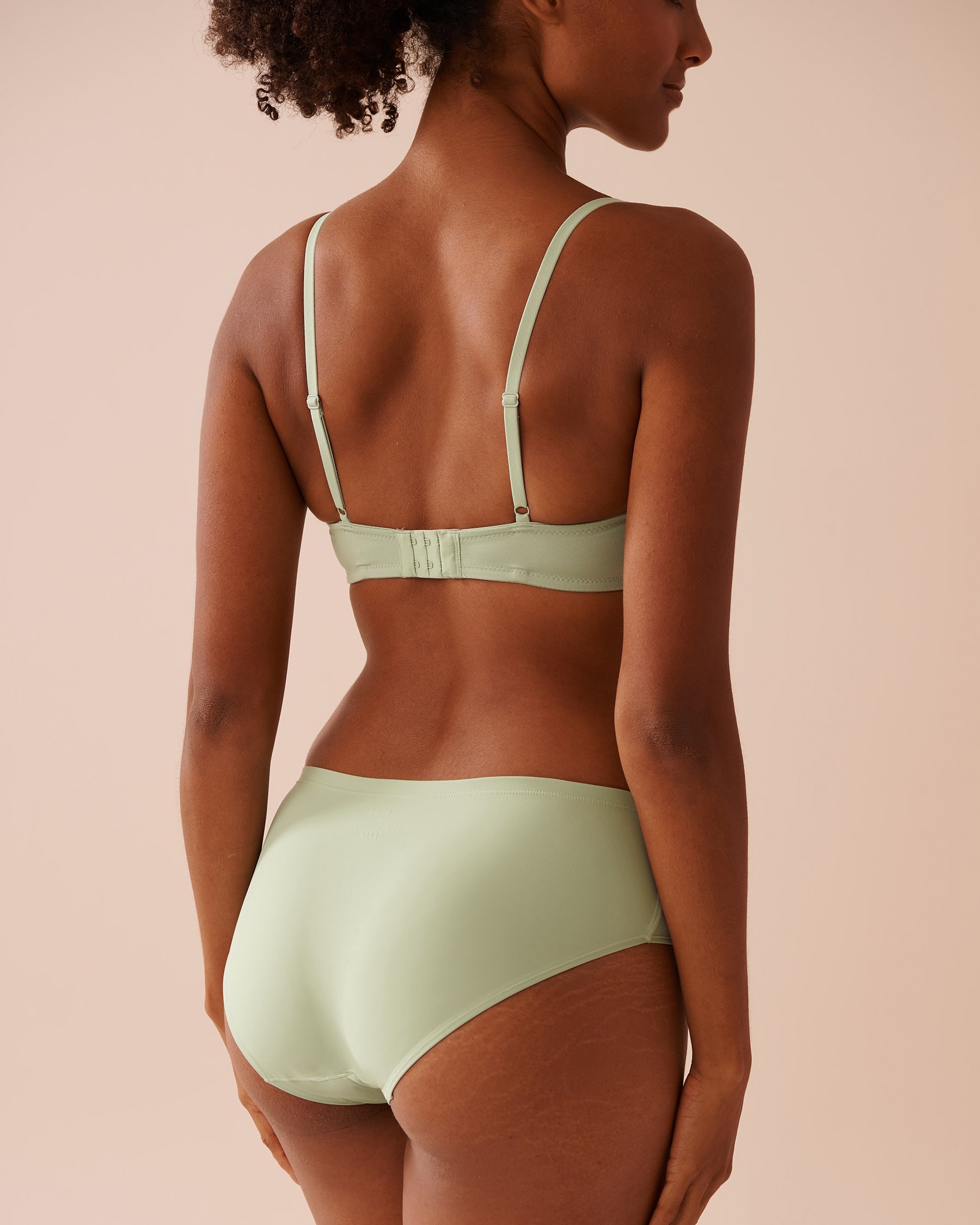 LA VIE EN ROSE Super Absorbency Hiphugger Period Panty Frosty Green 20400015 - View2