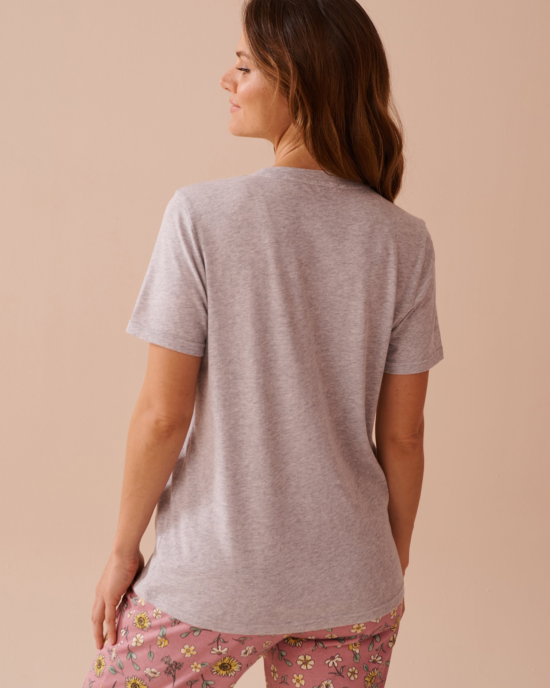 LA VIE EN ROSE Sunflower Print Crew Neck T-shirt Grey 40100693 - View2