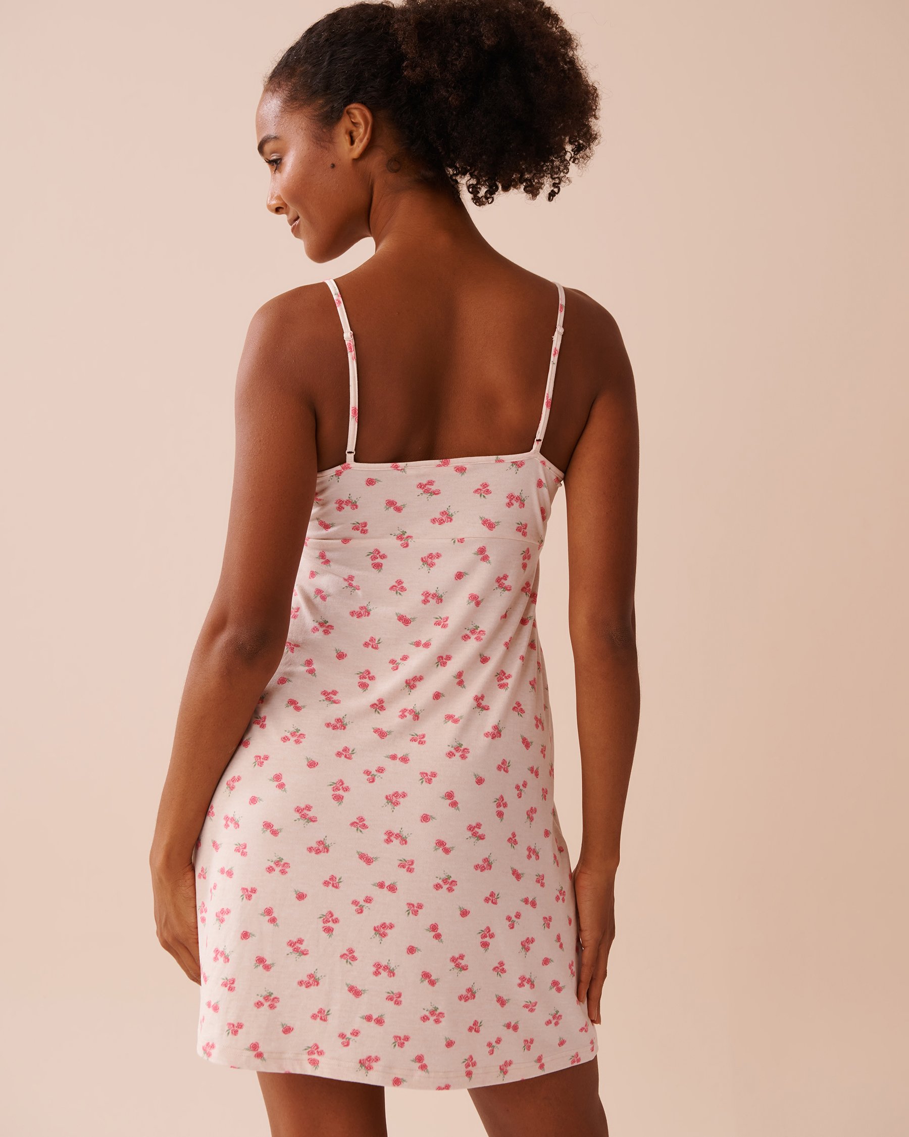 LA VIE EN ROSE Rose Print Super Soft Nightie  1 Oatmeal/Roses 40500408 - View2