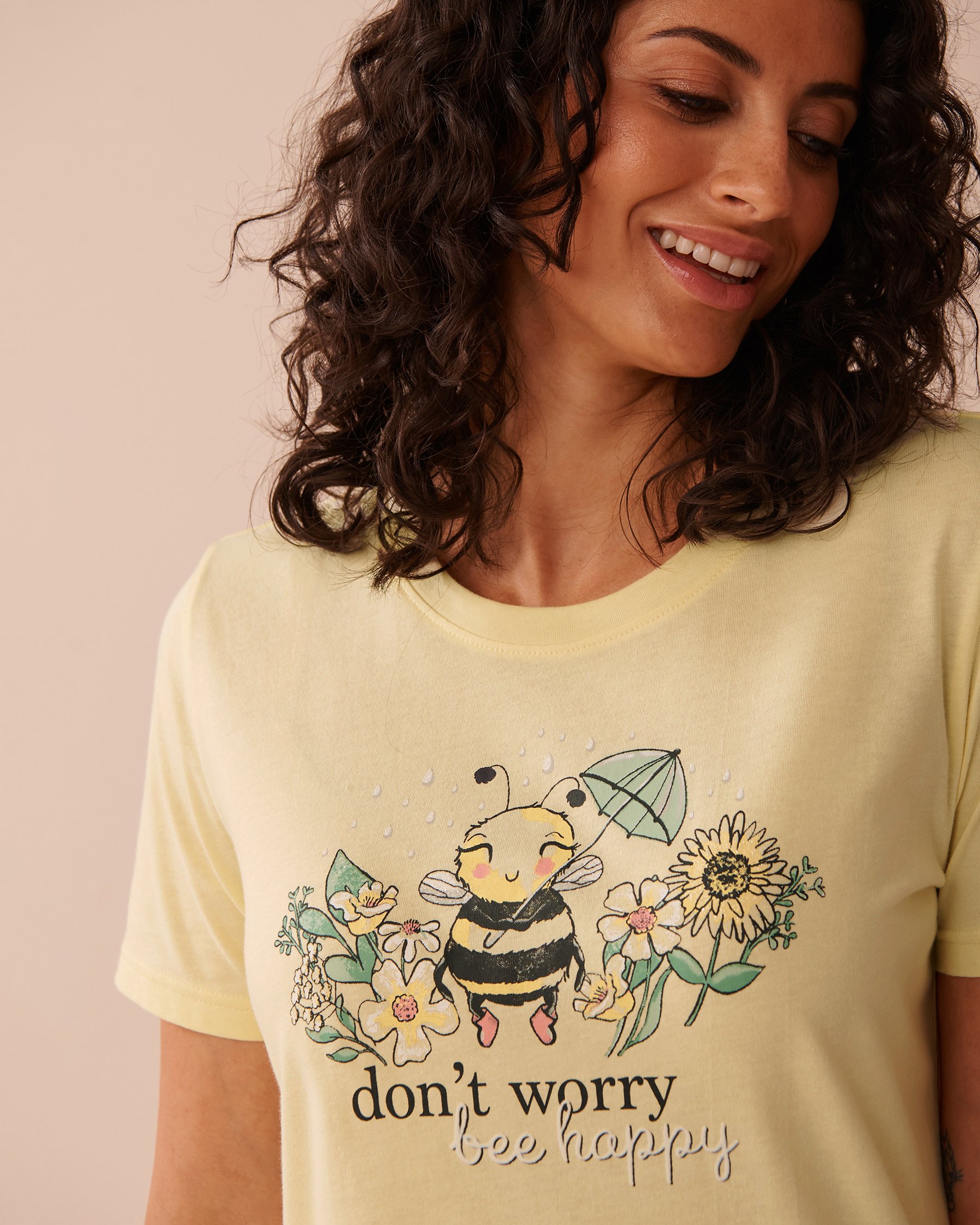 LA VIE EN ROSE Bee Print Cotton Short Sleeve Sleepshirt Soft Yellow 40500412 - View3