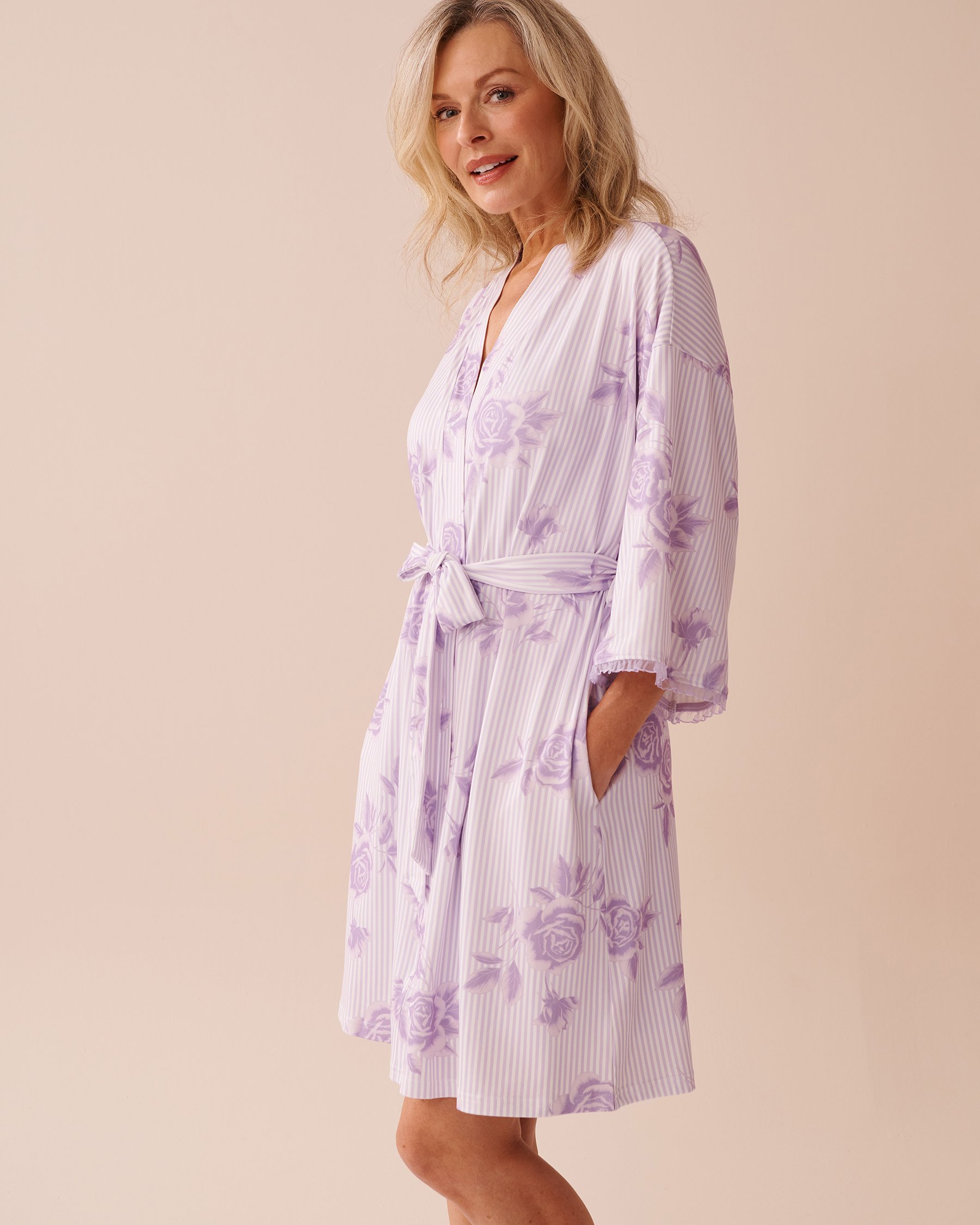 LA VIE EN ROSE Lilac Rose Print Super Soft Kimono Lilac Rose 40600200 - View2
