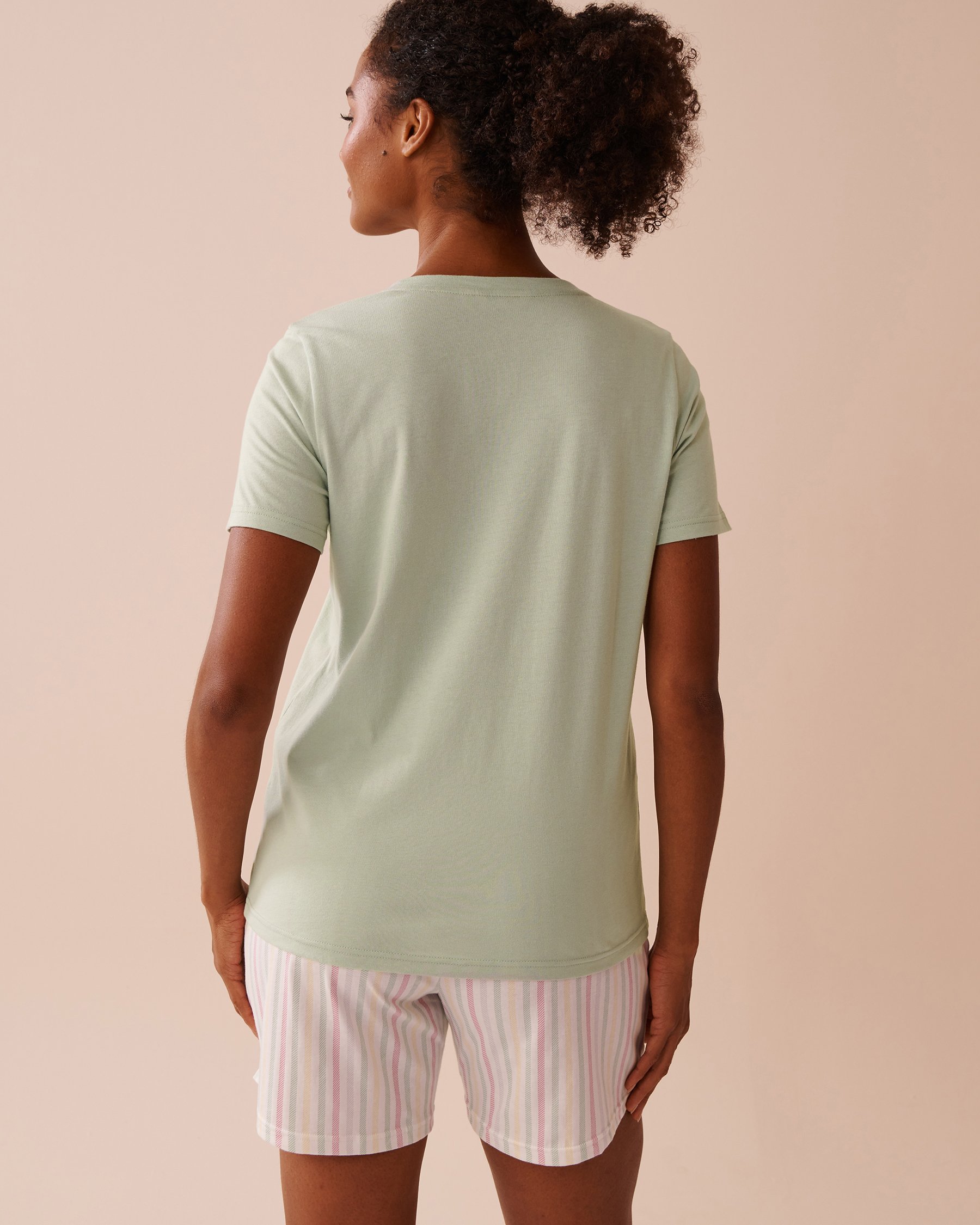 LA VIE EN ROSE Bee Print Cotton Crew Neck T-shirt Frosty Green 40100693 - View4