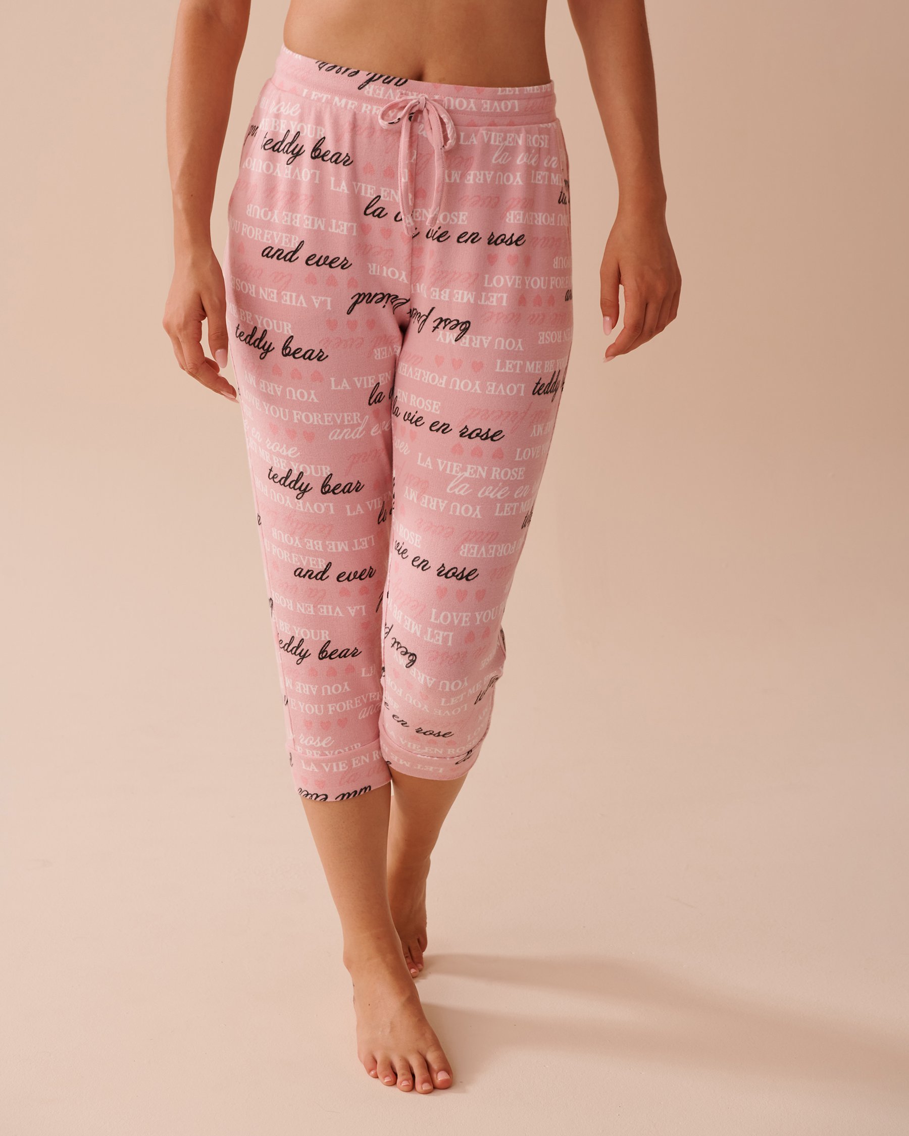LA VIE EN ROSE Heart and Letter Print Recycled Fibers Capris Blushing Pink 40200661 - View2