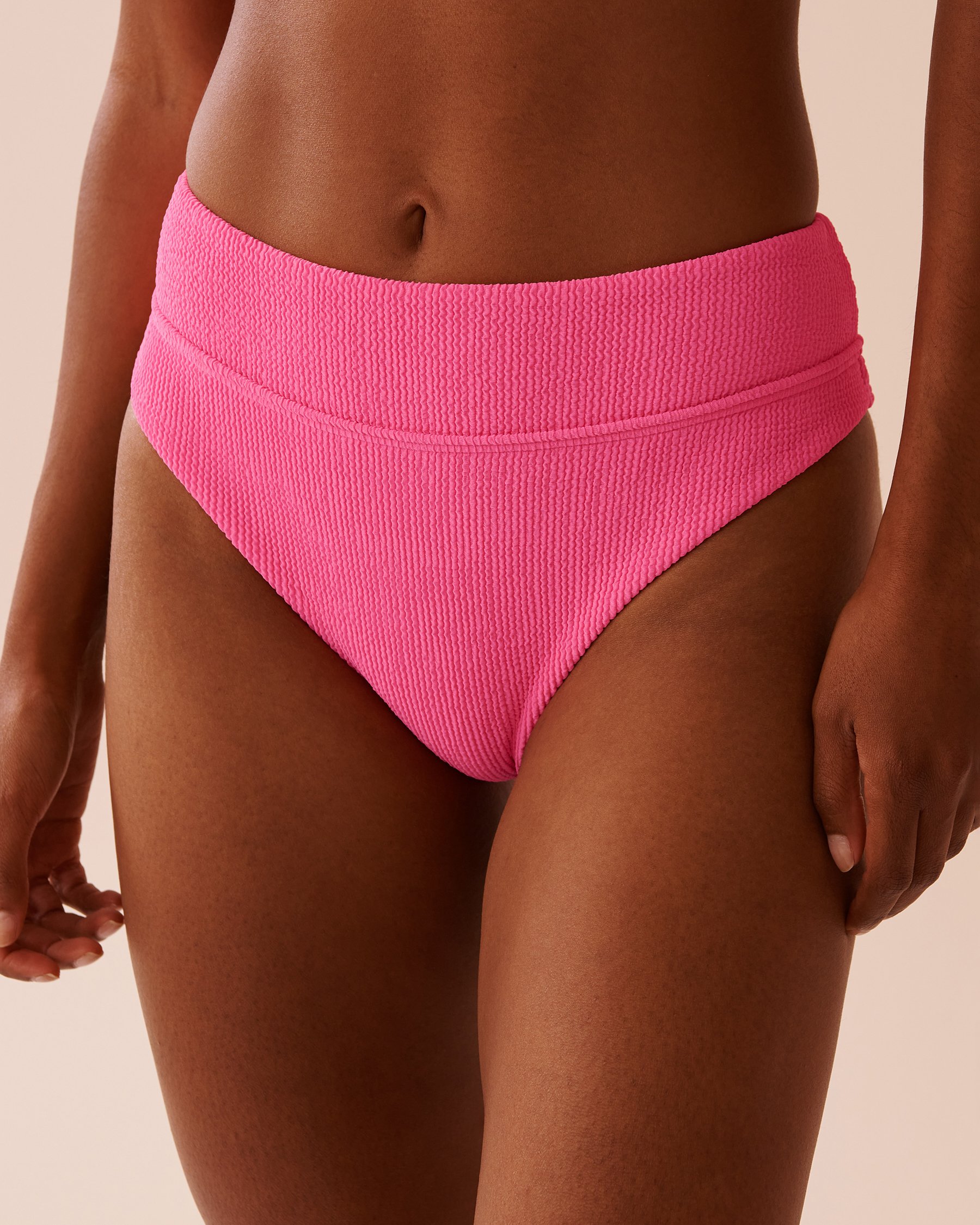 LA VIE EN ROSE AQUA PINK POP Textured Mid Waist Brazilian Bikini Bottom Pink Pop 70300648 - View4