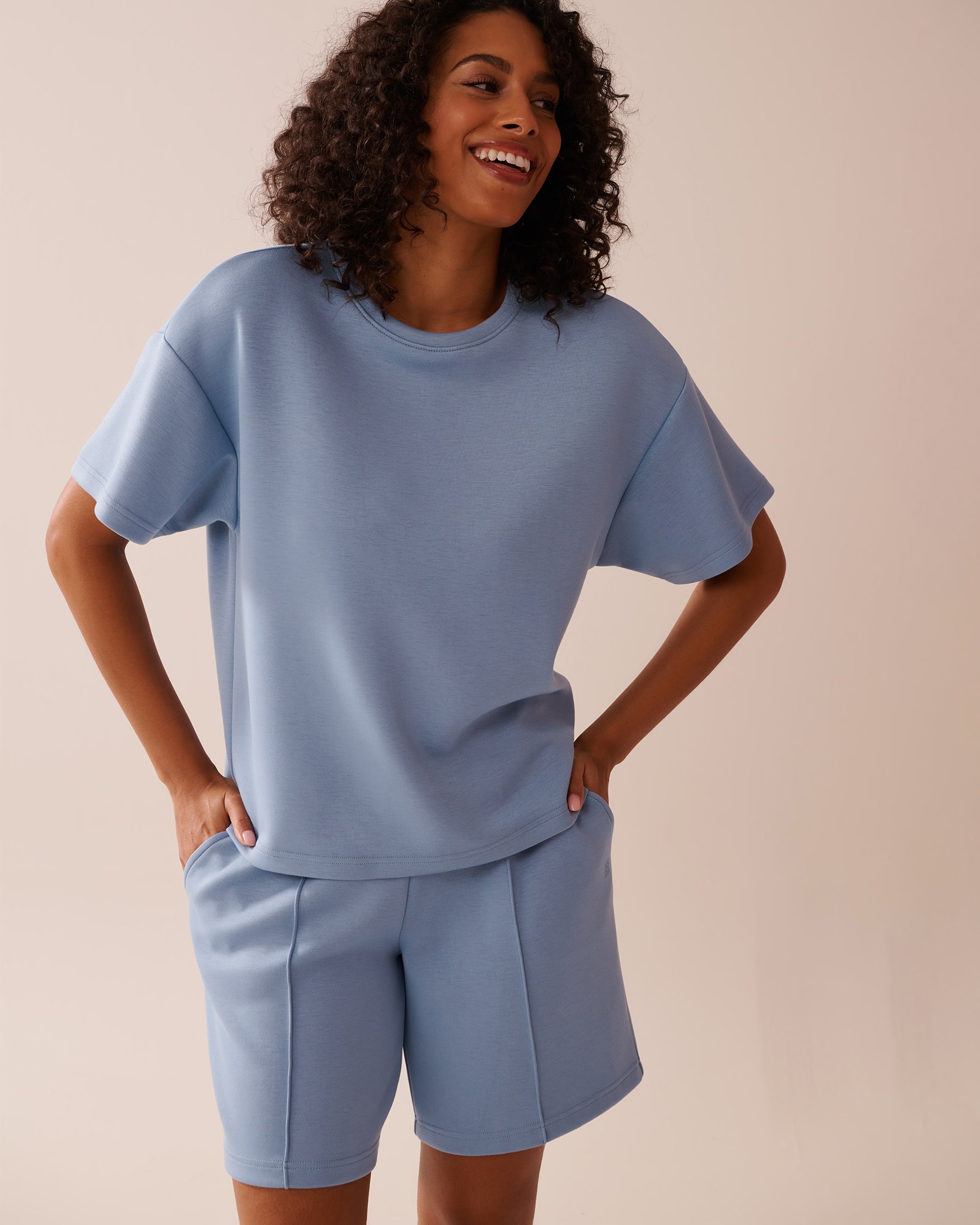 LA VIE EN ROSE Heavyweight T-shirt Cloud Blue 50100101 - View4