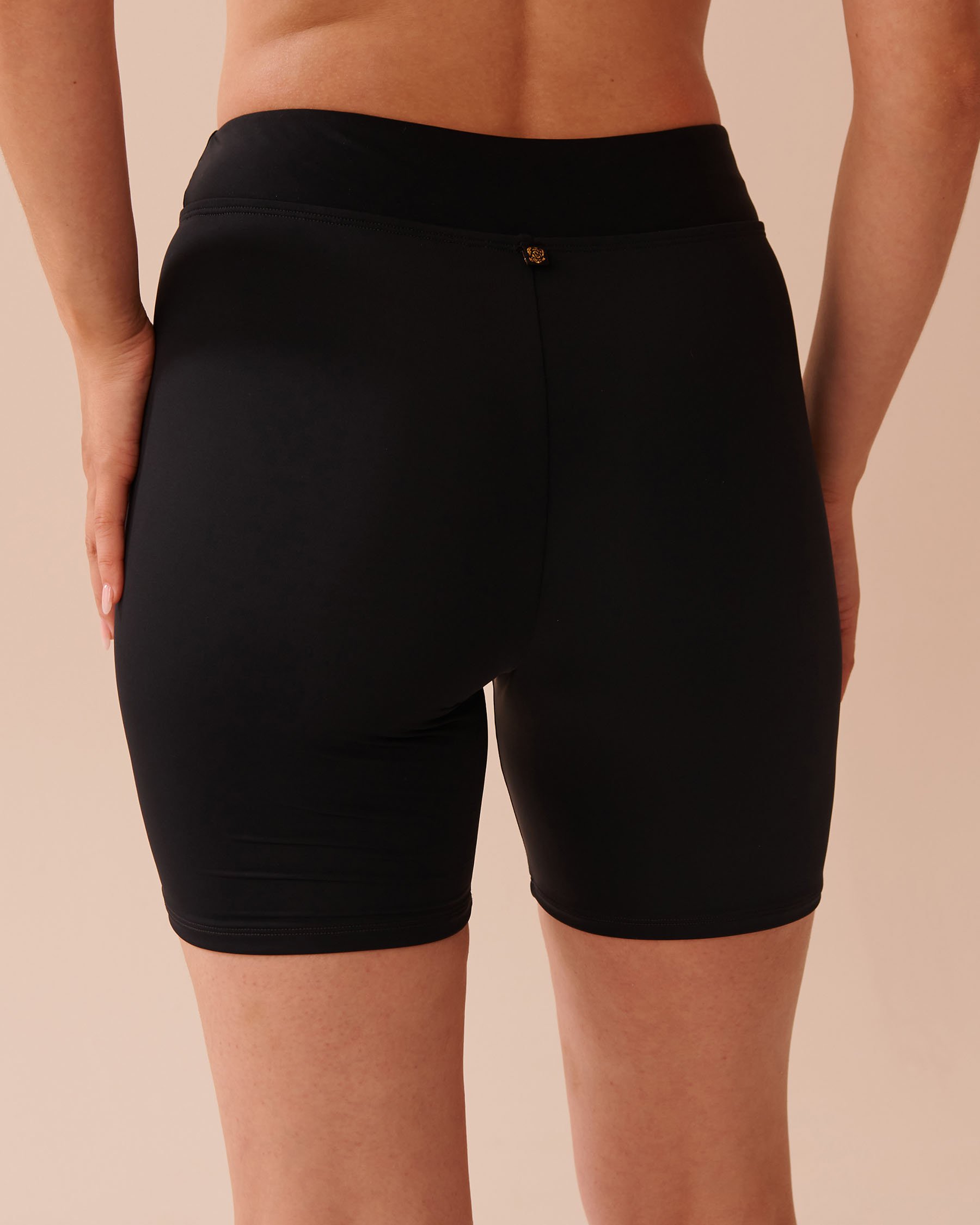 LA VIE EN ROSE AQUA Short de bain long à taille haute BLACK Noir 70300636 - Voir2