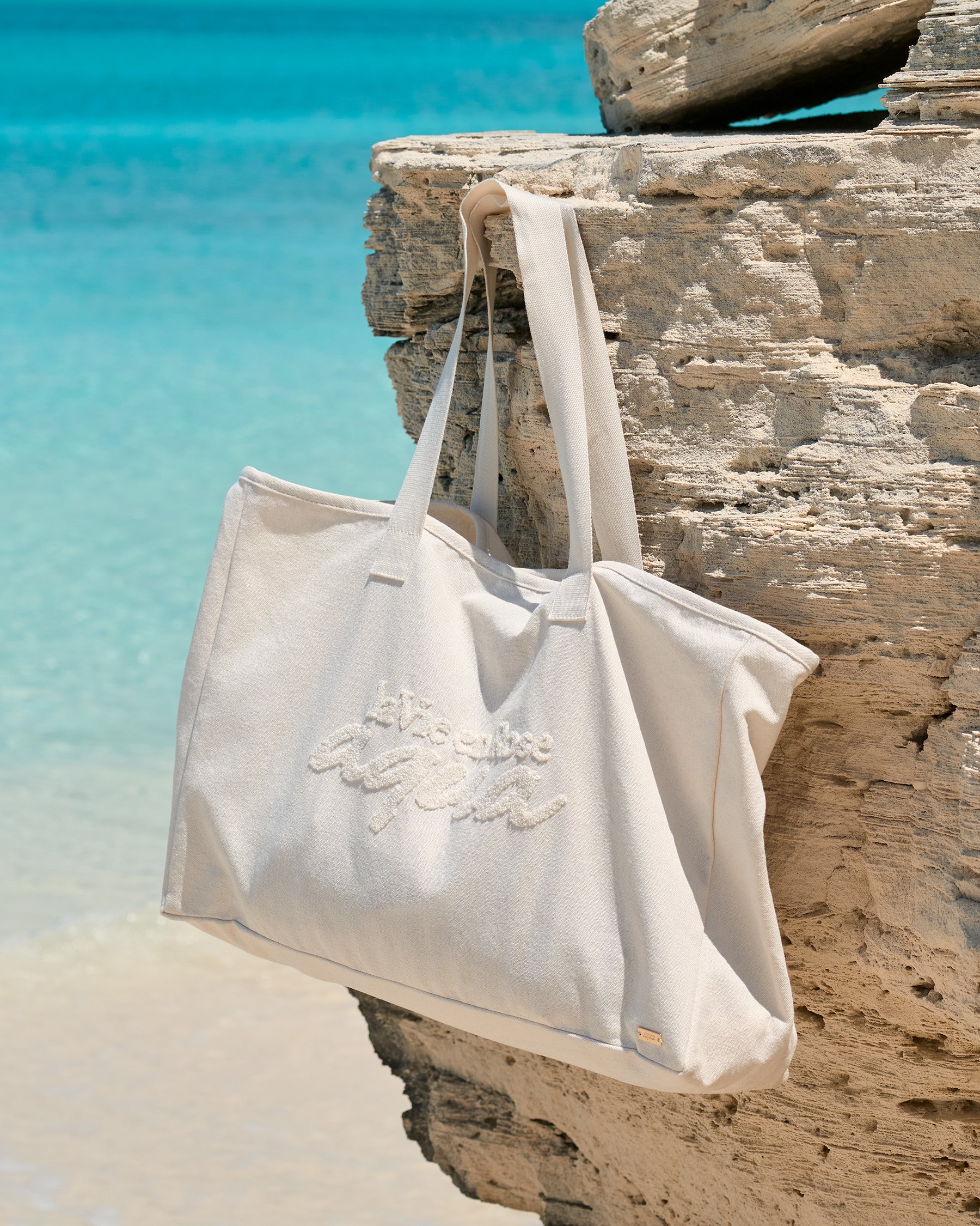 LA VIE EN ROSE AQUA Sac de plage la Vie en Rose Lait de coco 80500121 - View1
