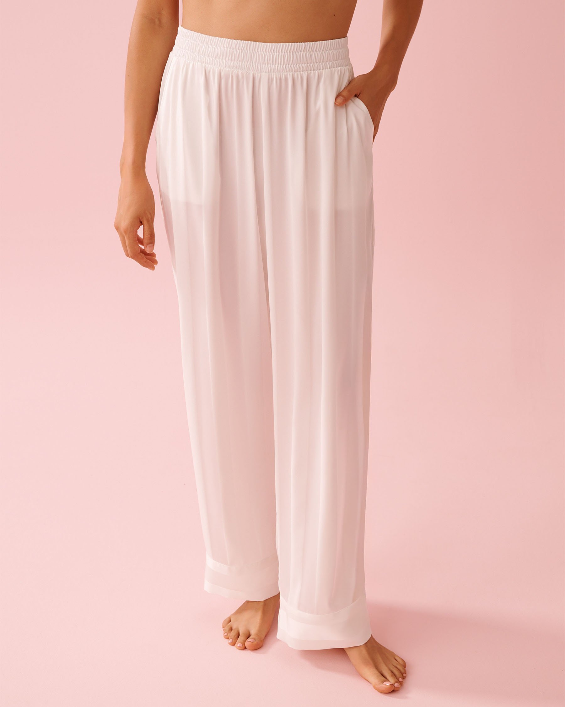 LA VIE EN ROSE Striped Long Sleeve Satin Pajama Set White 60400069 - View4