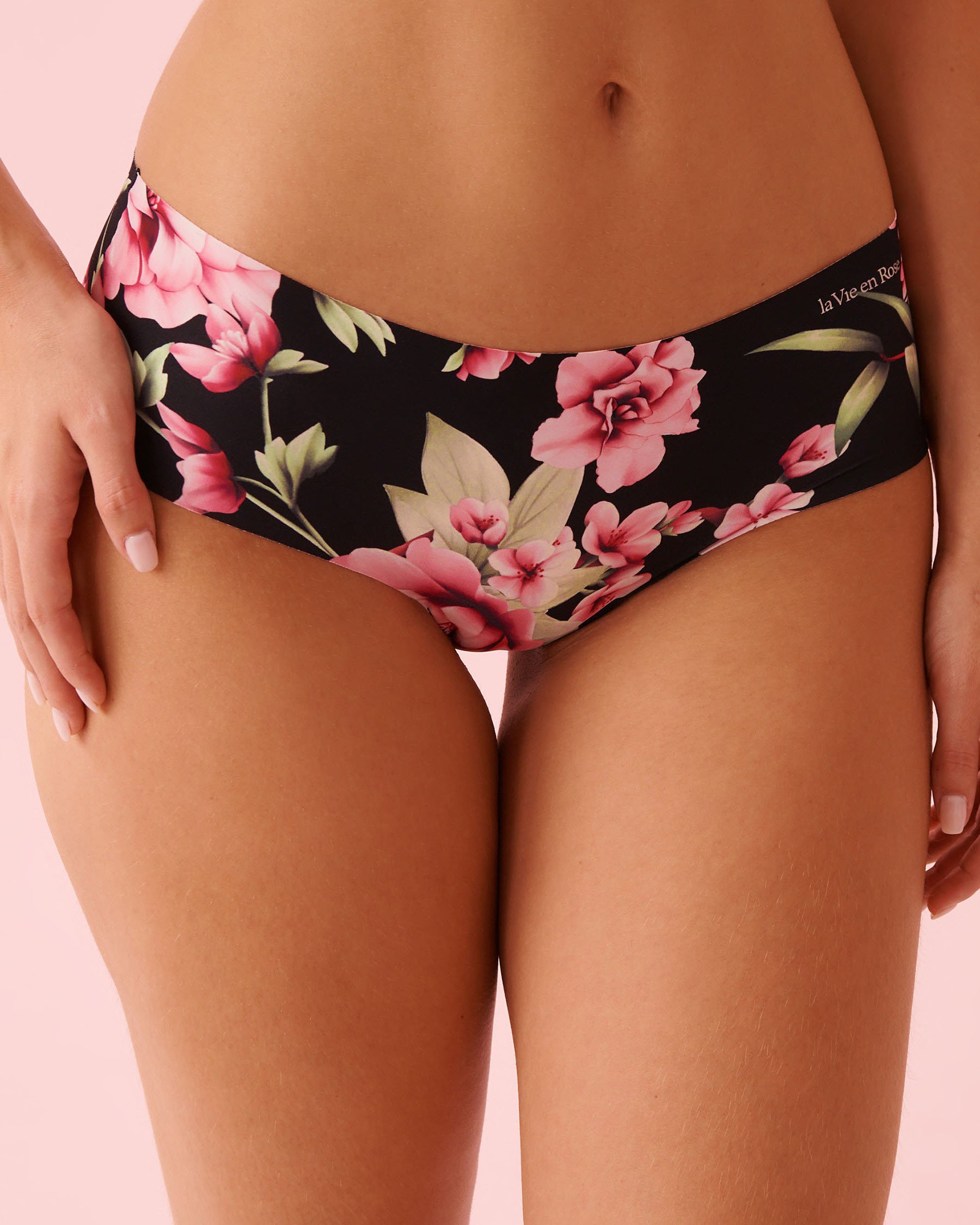 LA VIE EN ROSE Culotte aux hanches microfibre invisible Noir/Fleurs roses 20200745 - View1