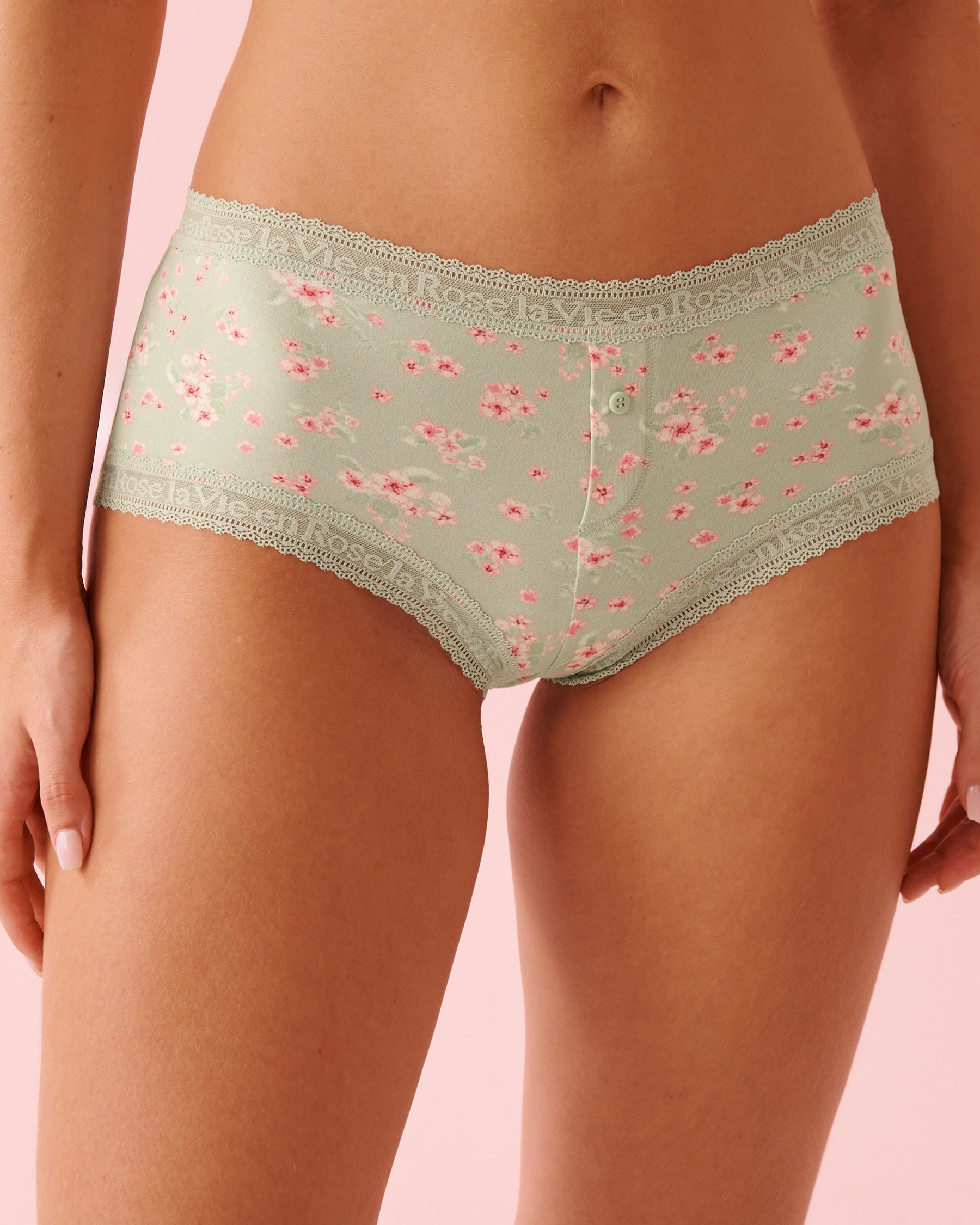 LA VIE EN ROSE Culotte garçonne ultra douce bordure de dentelle Vert/Fleurs roses 20100719 - View1