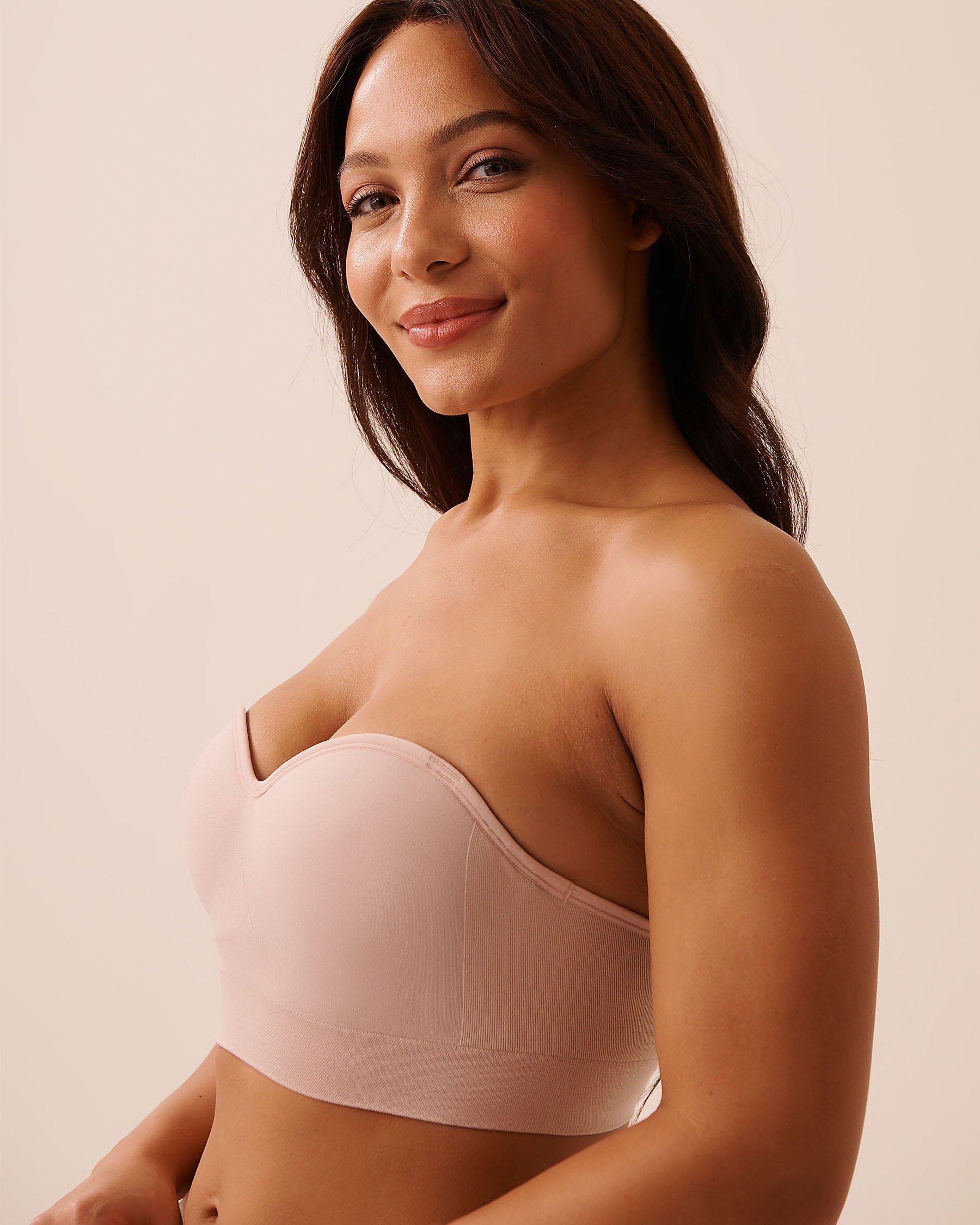 LA VIE EN ROSE Soutien-gorge bandeau sans coutures convertible Ombre grise 10200595 - Voir1