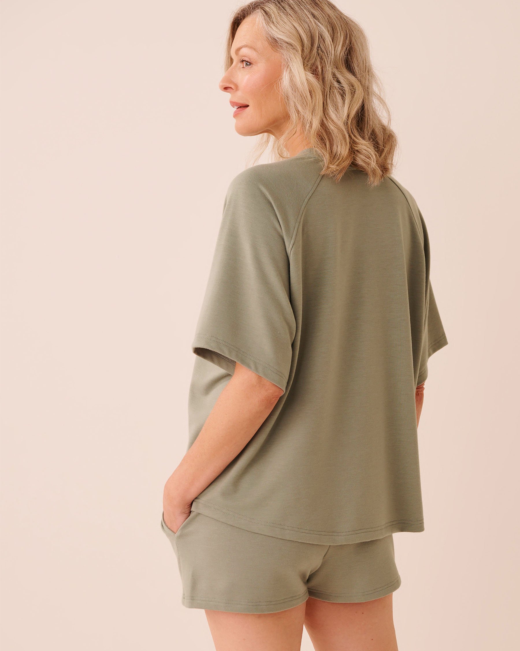 LA VIE EN ROSE T-shirt manches courtes en molleton Vert sauge 50100127 - Voir2