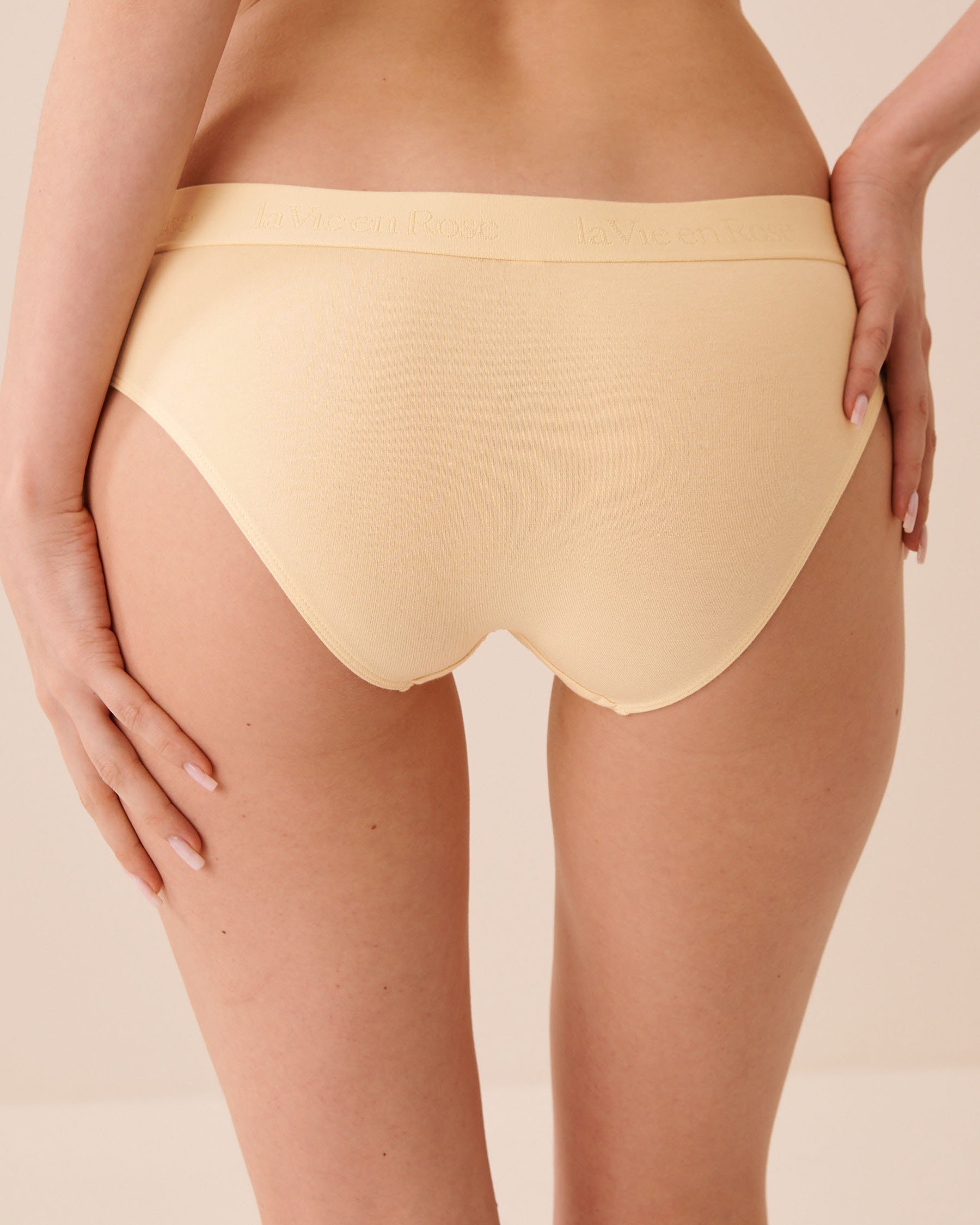 LA VIE EN ROSE Culotte bikini coton et bande élastique logo Jaune pâle 20100734 - View2