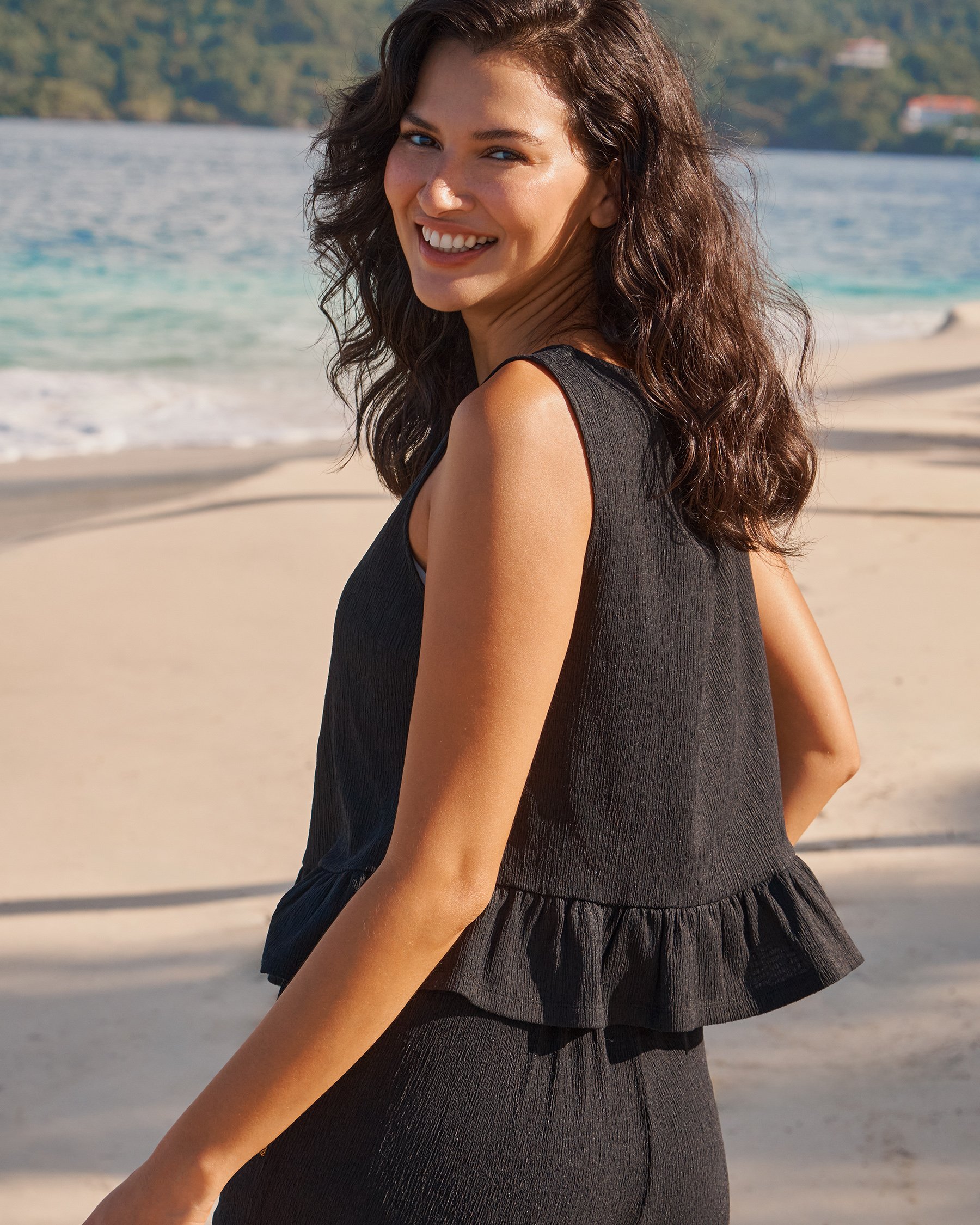 LA VIE EN ROSE AQUA Camisole volantée en maille crêpe Noir 80100050 - Voir2