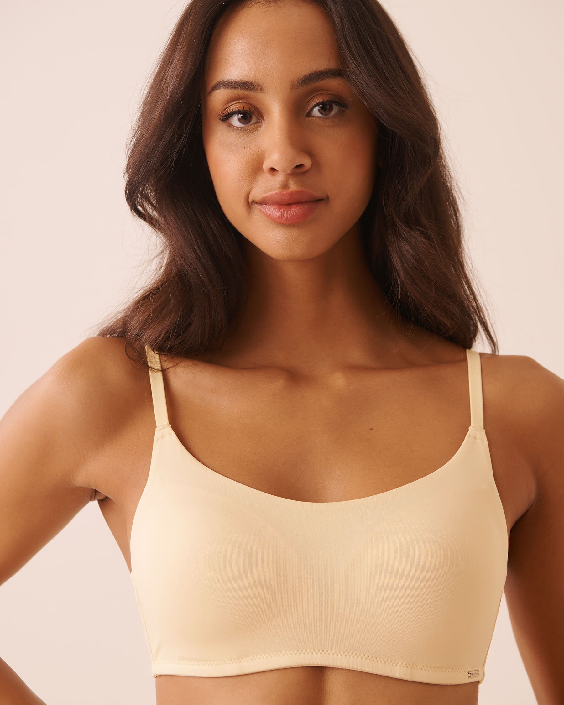 LA VIE EN ROSE Soutien-gorge doublure légère sans armatures minimaliste Jaune pâle 10200601 - Voir1