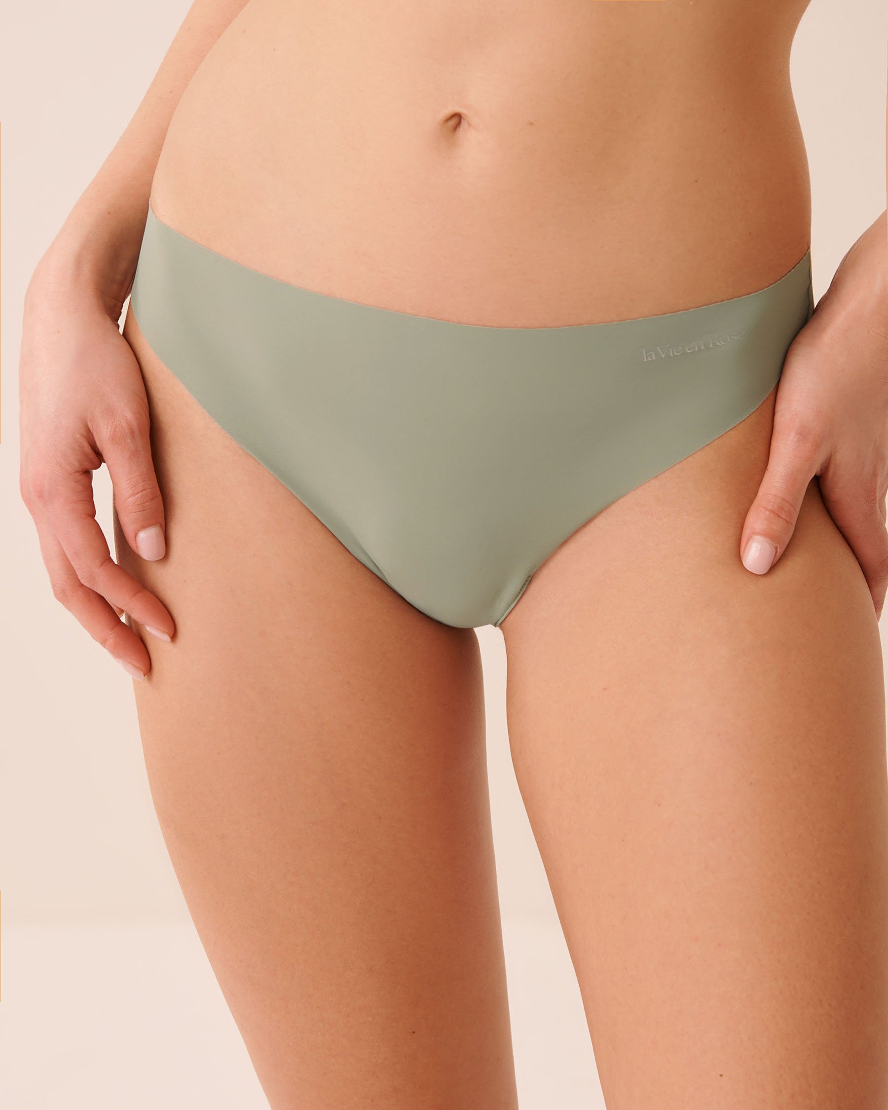 LA VIE EN ROSE Culotte tanga microfibre invisible Vert sauge 20200807 - Voir1
