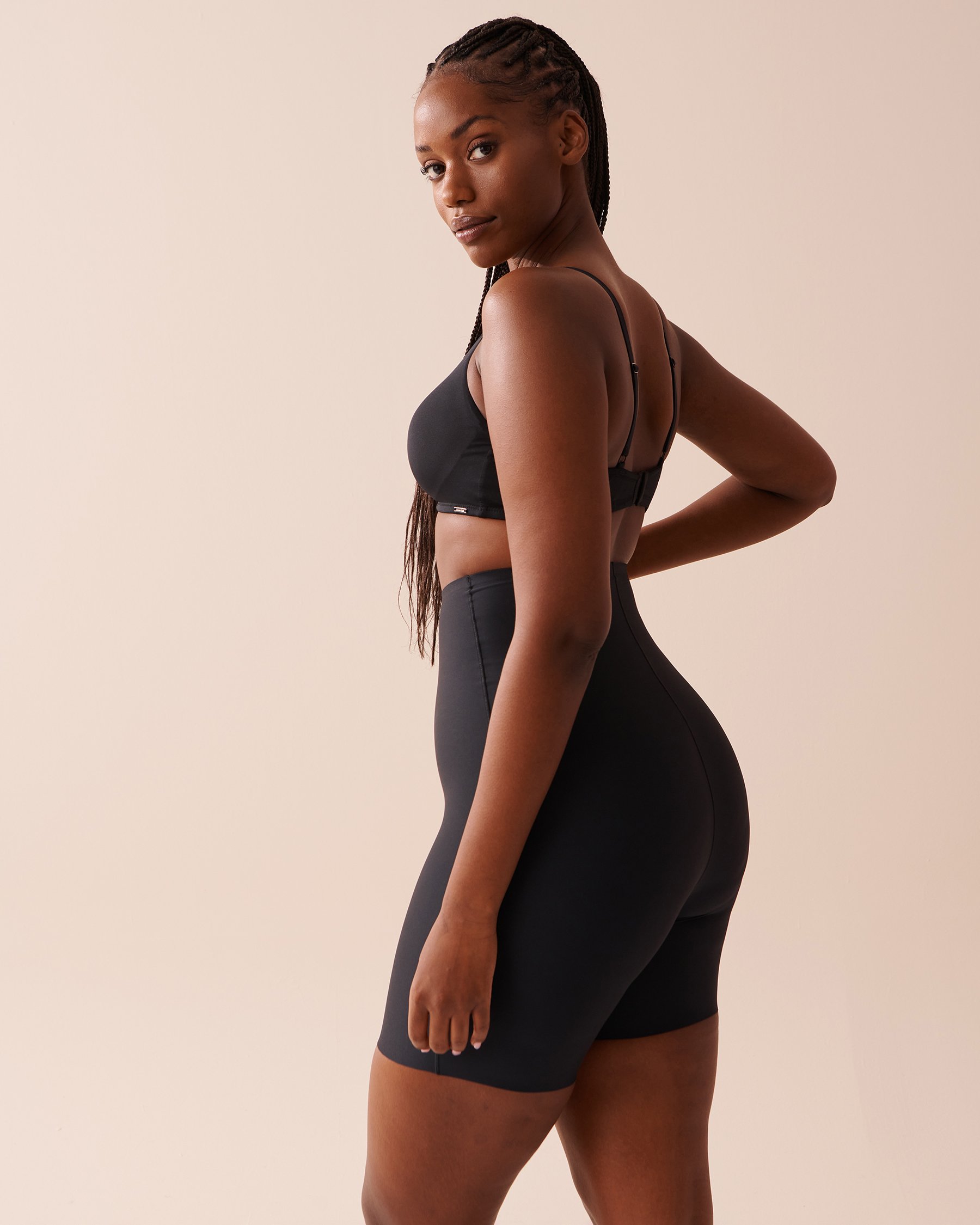 LA VIE EN ROSE Soutien-gorge doublure légère sans armatures minimaliste Noir 10200341 - Voir5