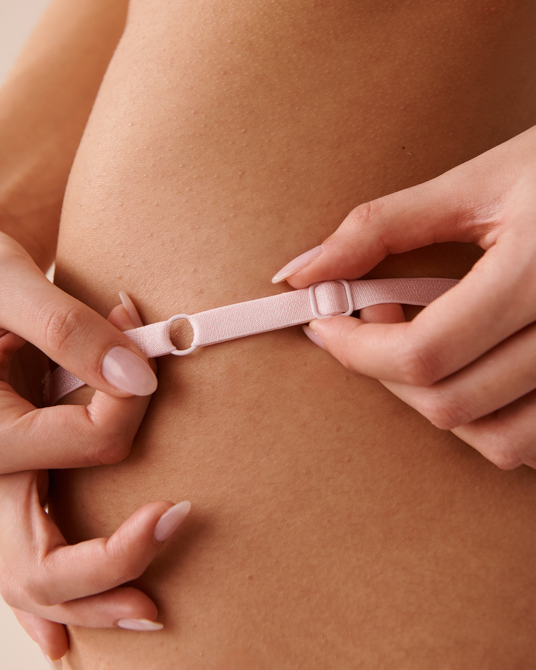 LA VIE EN ROSE Adjustable Embroidered Mesh String Panty Pink 20300286 - View3