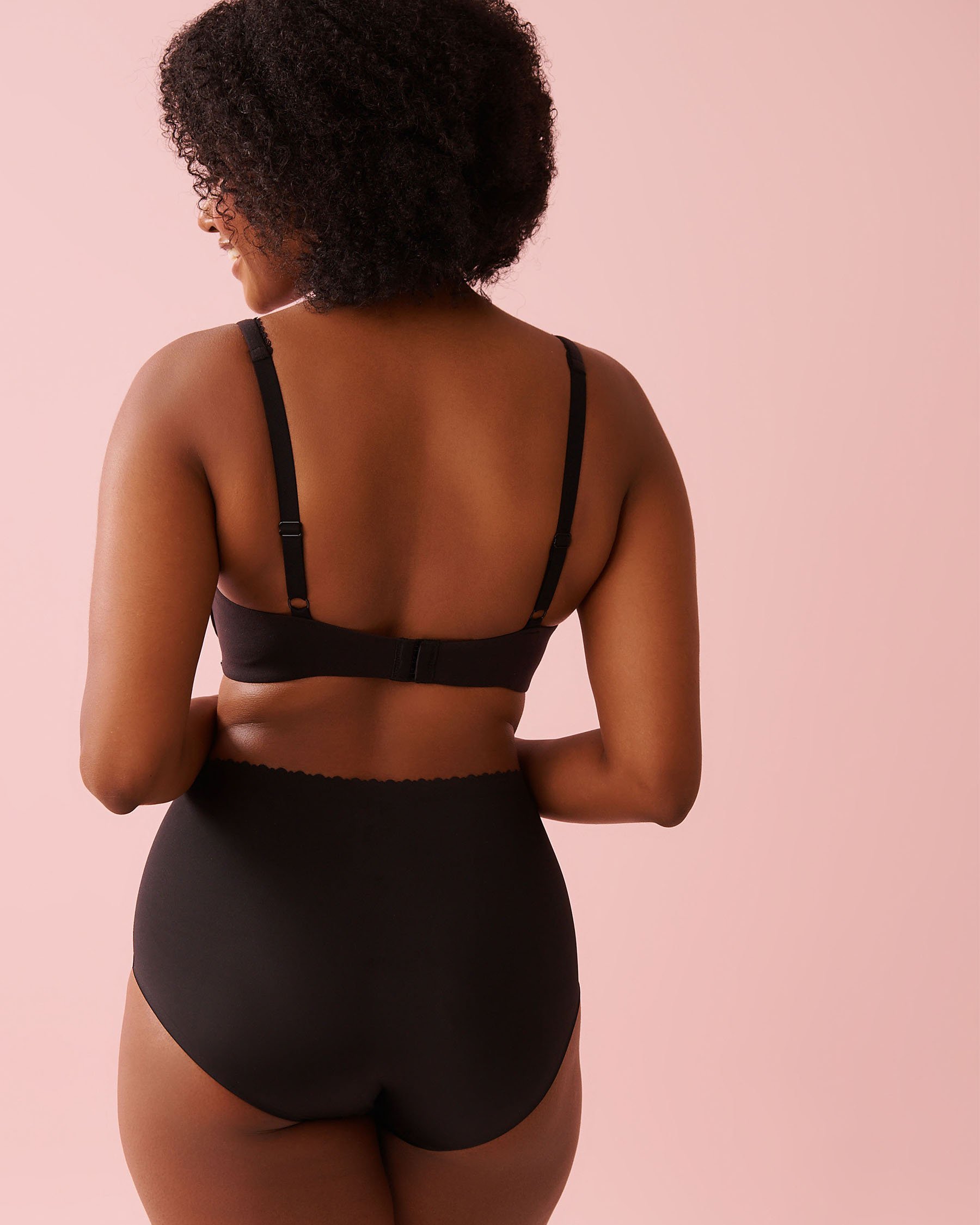 LA VIE EN ROSE Soutien-gorge doublure légère mousse mémoire Noir 618-113-0-00 - Voir2