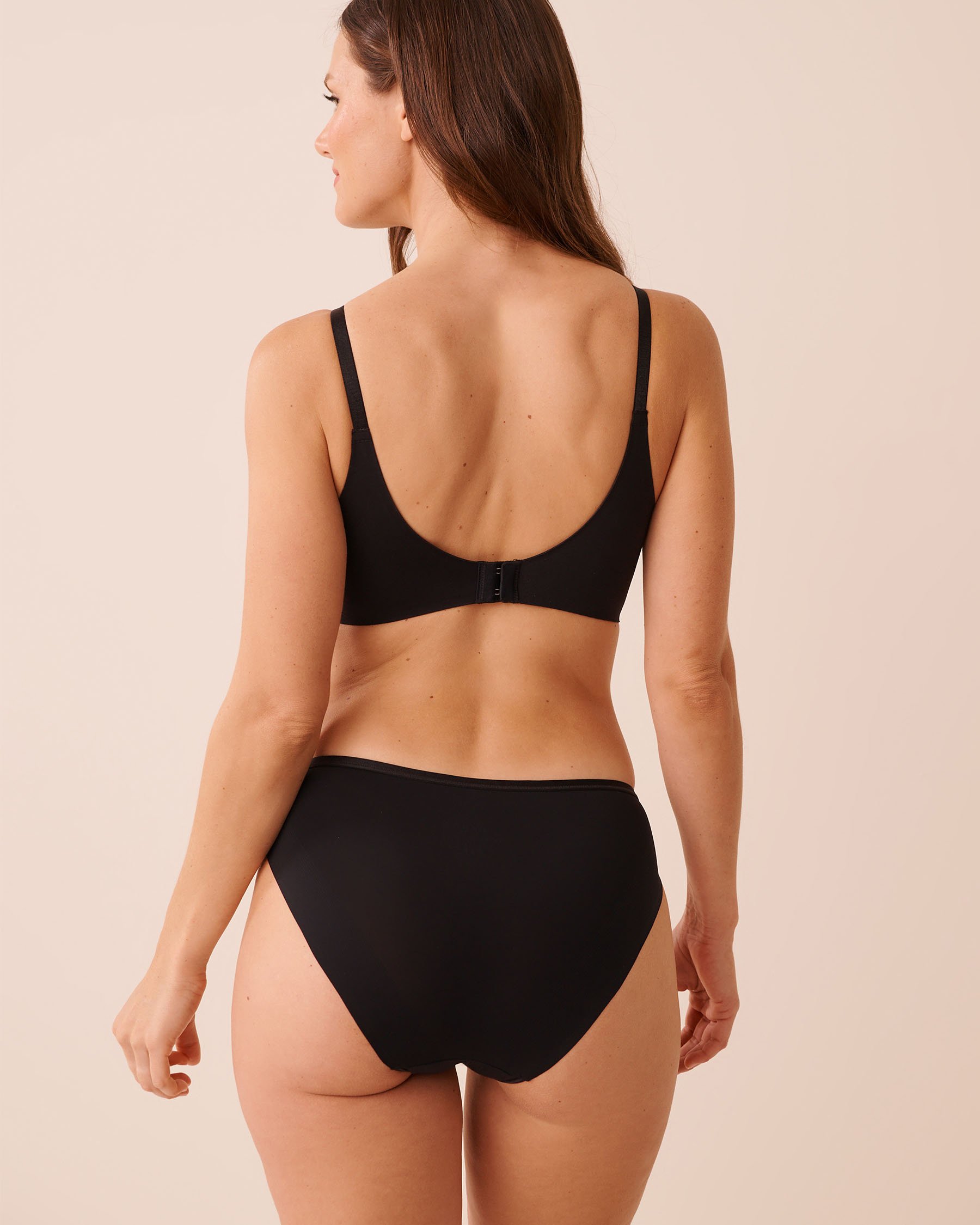 LA VIE EN ROSE Soutien-gorge doublure légère sans armatures dos lisse Dentelle noire 10200238 - Voir3