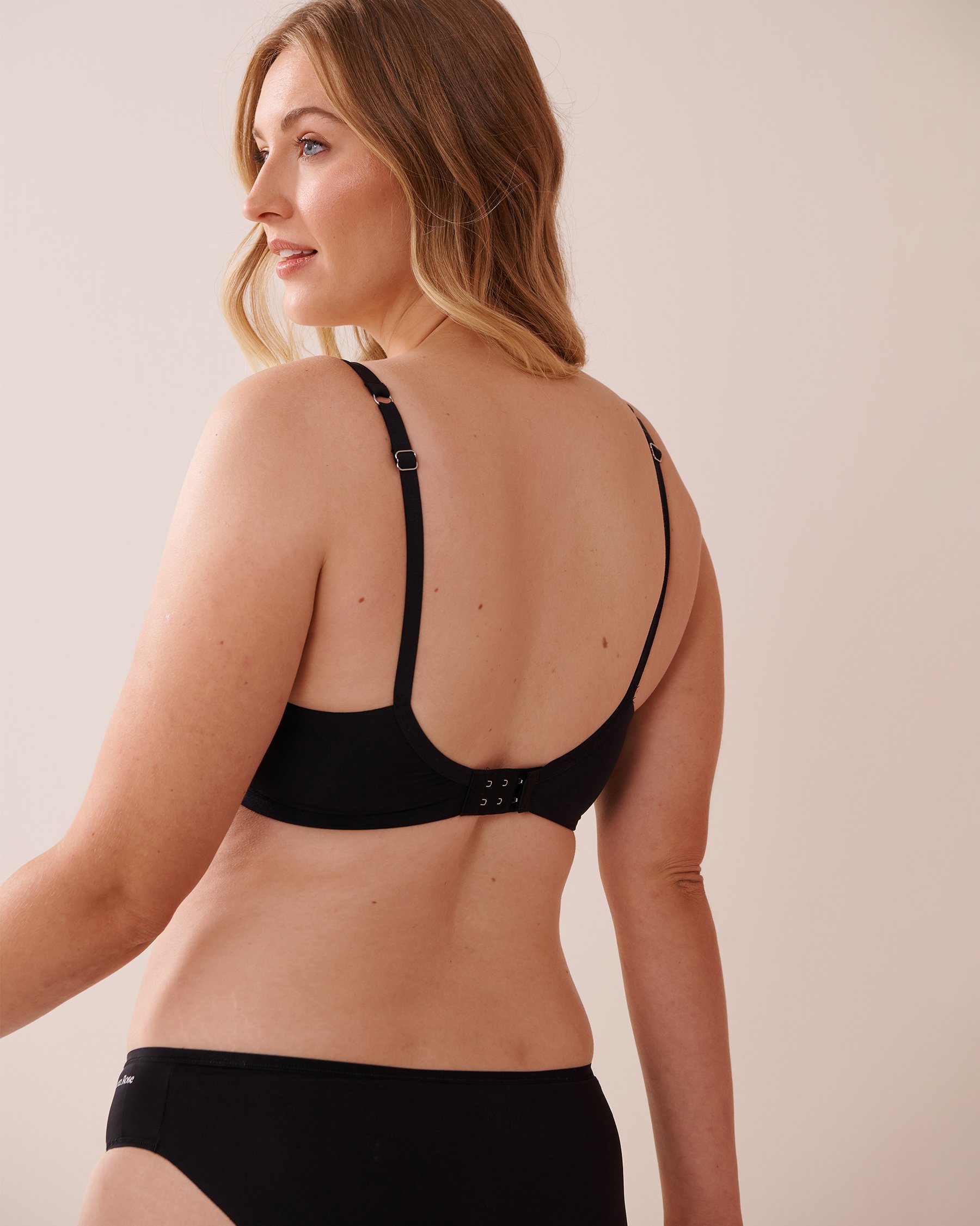 LA VIE EN ROSE Soutien-gorge doublure légère demi-buste flexible Noir 10200079 - View9