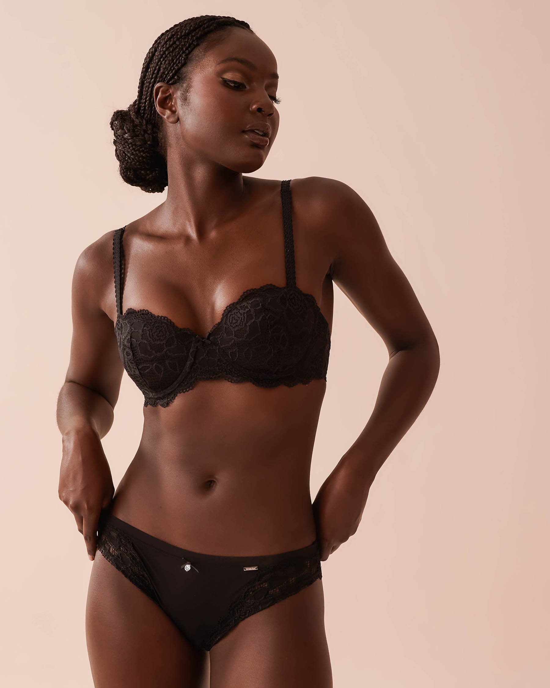 LA VIE EN ROSE Push-up Strapless Demi Bra Black 596-115-0-00 - View2
