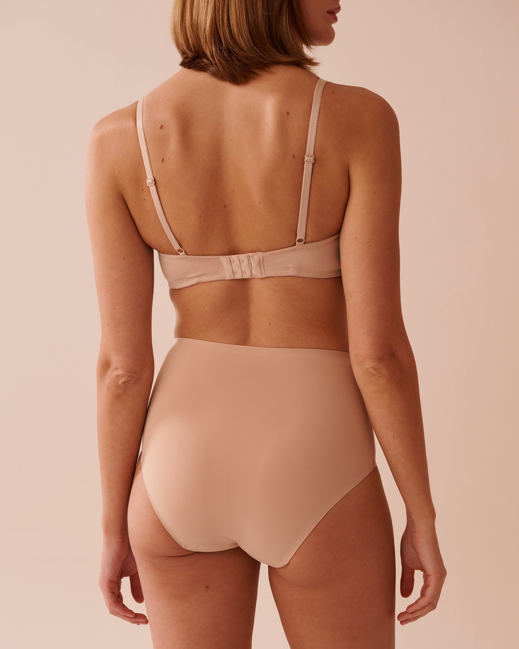 LA VIE EN ROSE Regular Absorbency High Waist Bikini Period Panty Hazelnut 20400007 - View2