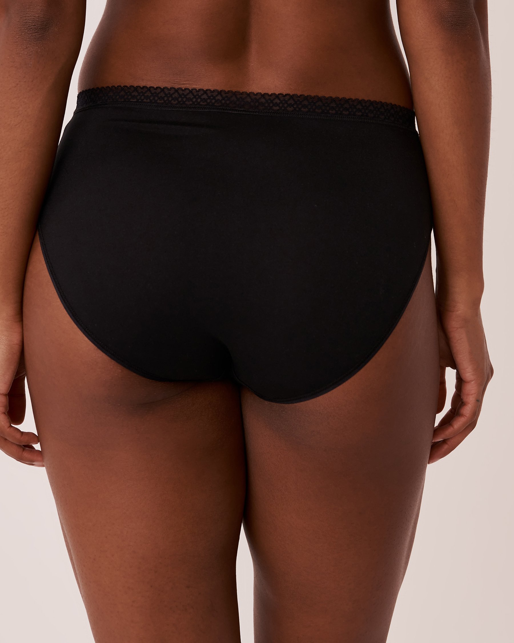 LA VIE EN ROSE Super Soft Lace Trim High Waist Bikini Panty Black 20100247 - View2