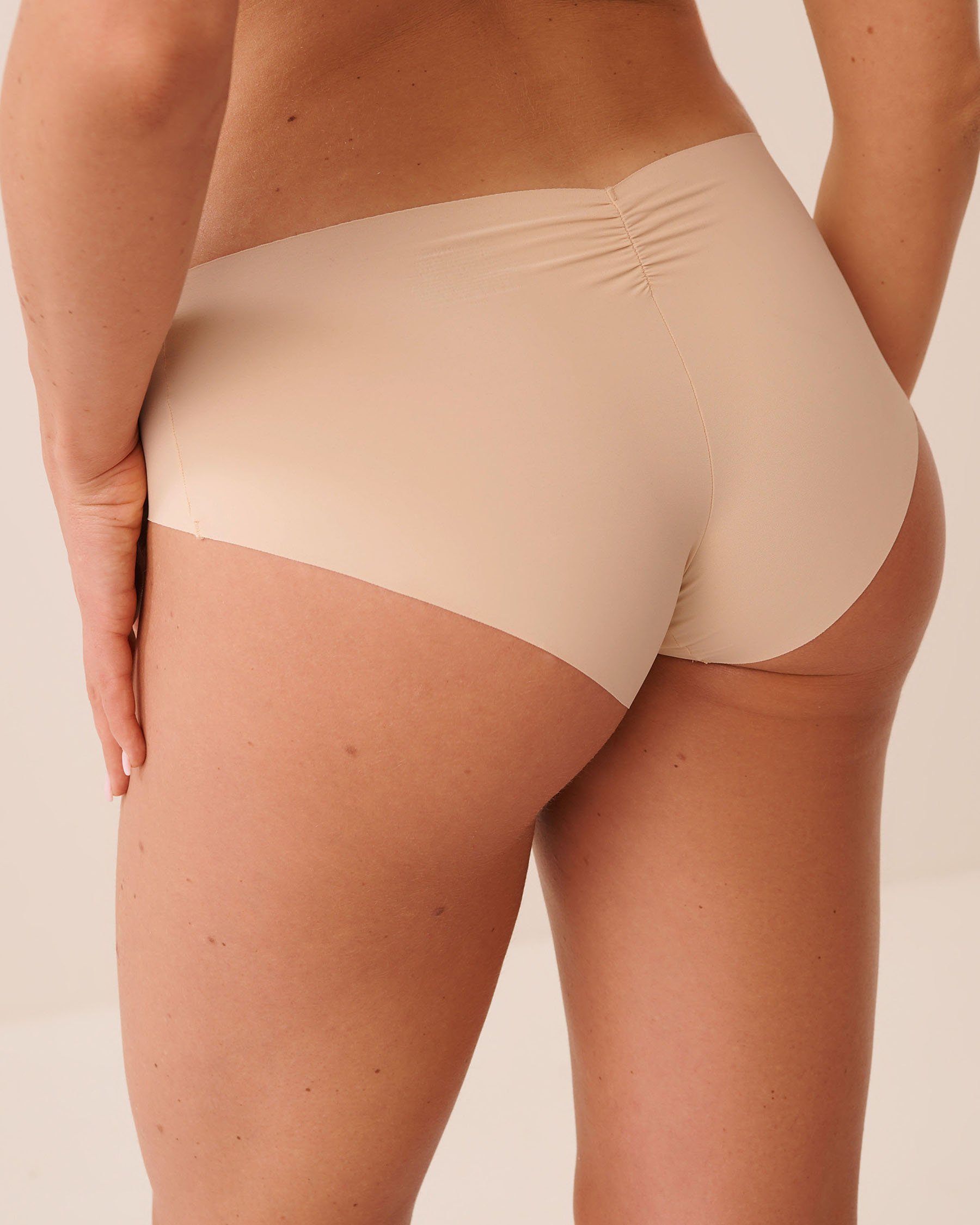 LA VIE EN ROSE Culotte aux hanches microfibre invisible Champagne 619-223-1-00 - View2