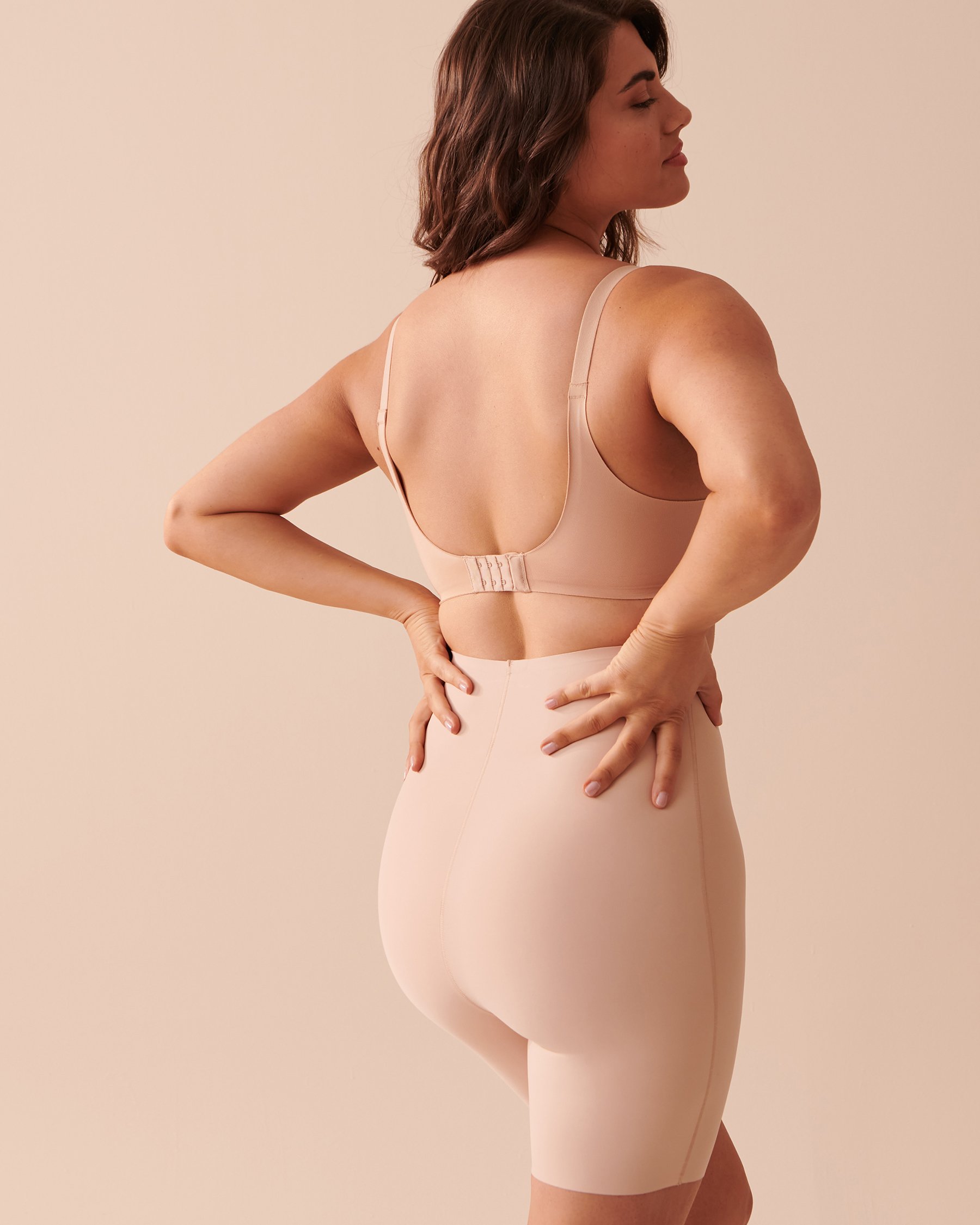 LA VIE EN ROSE Short de maintien taille haute en microfibre Latte 30200005 - View4