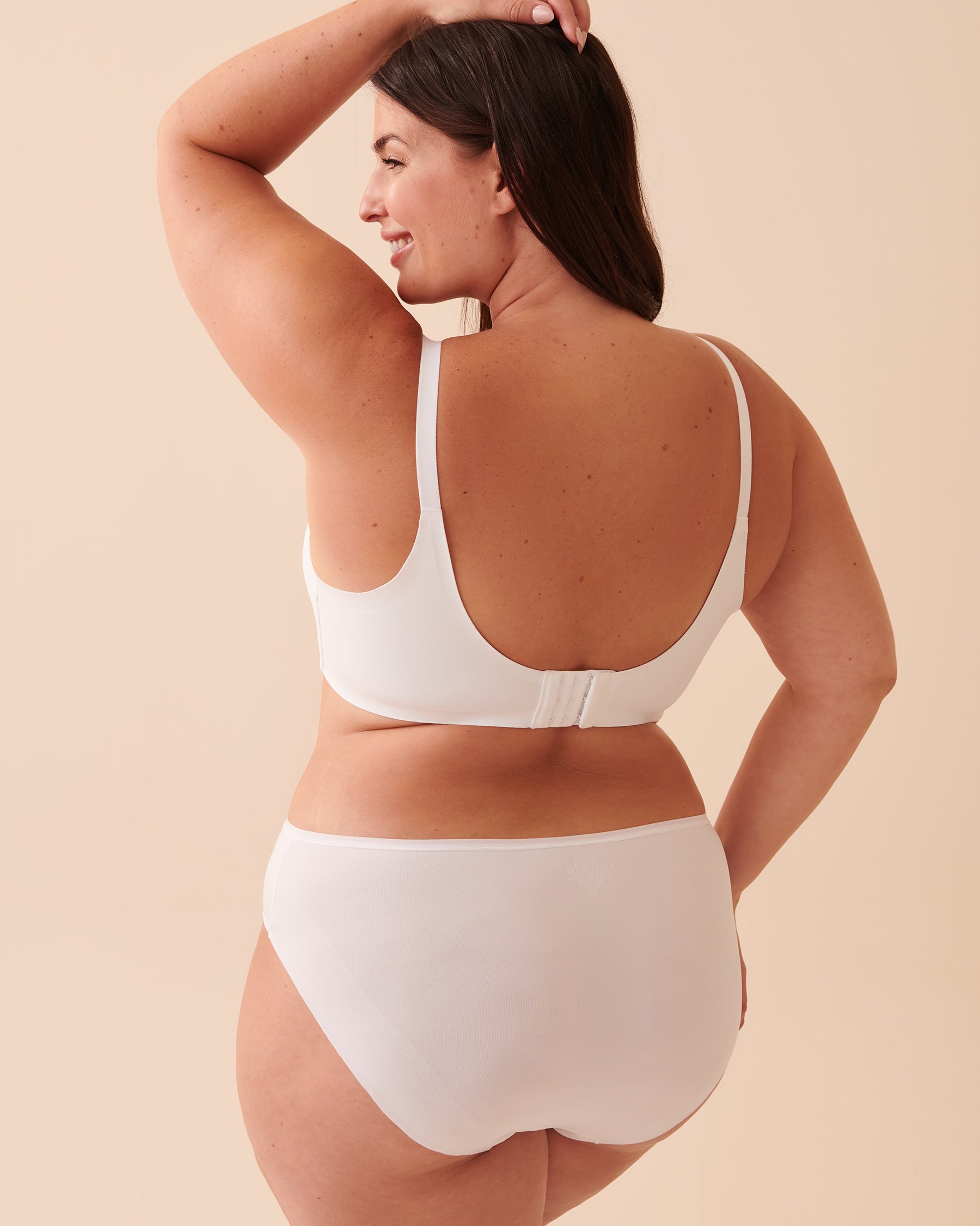 LA VIE EN ROSE Soutien-gorge doublure légère sans armatures dos lisse Blanc 169-113-2-00 - Voir4