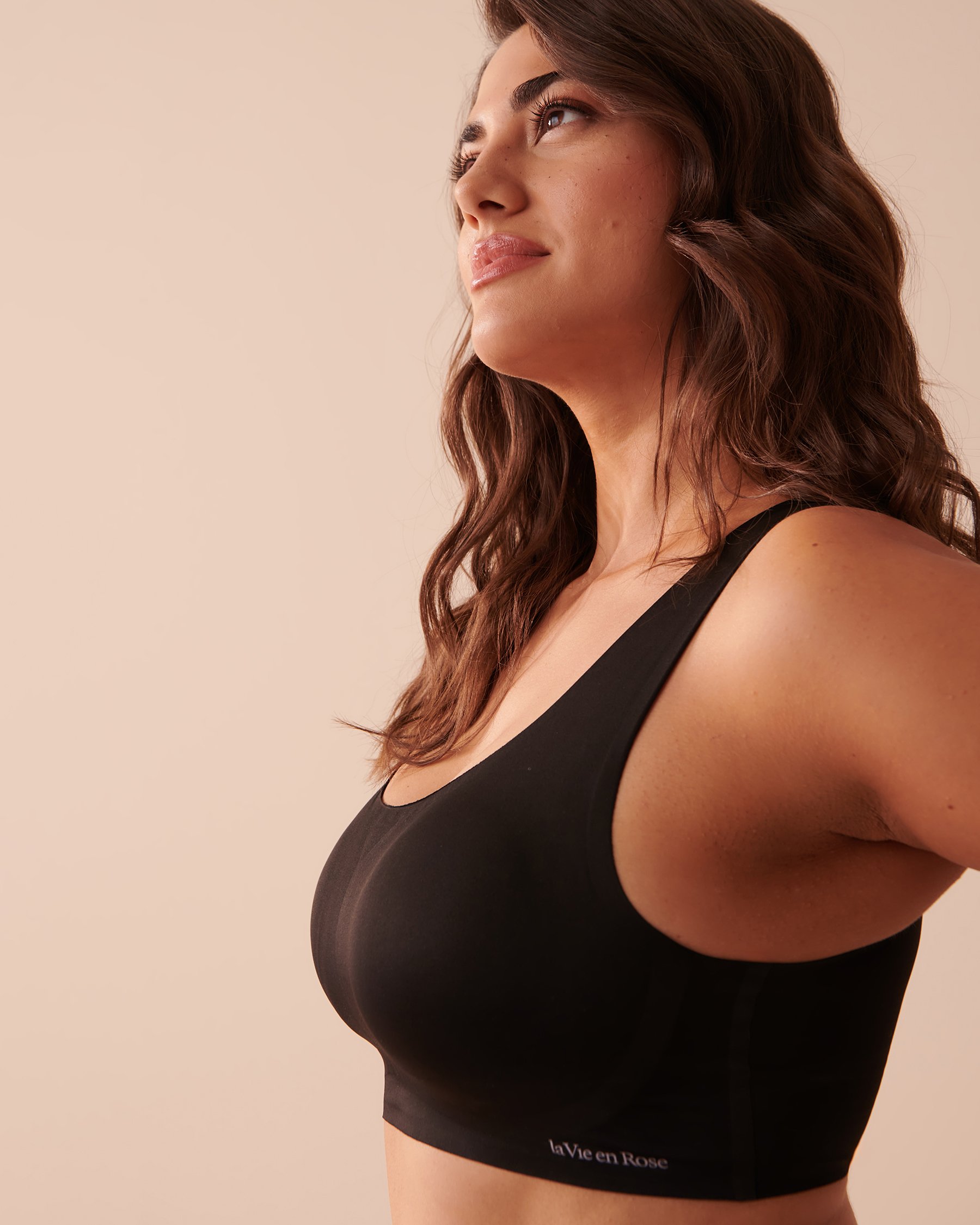 LA VIE EN ROSE Lightly Lined Full Coverage Lounge Tank Bra Black 534-113-0-00 - View4