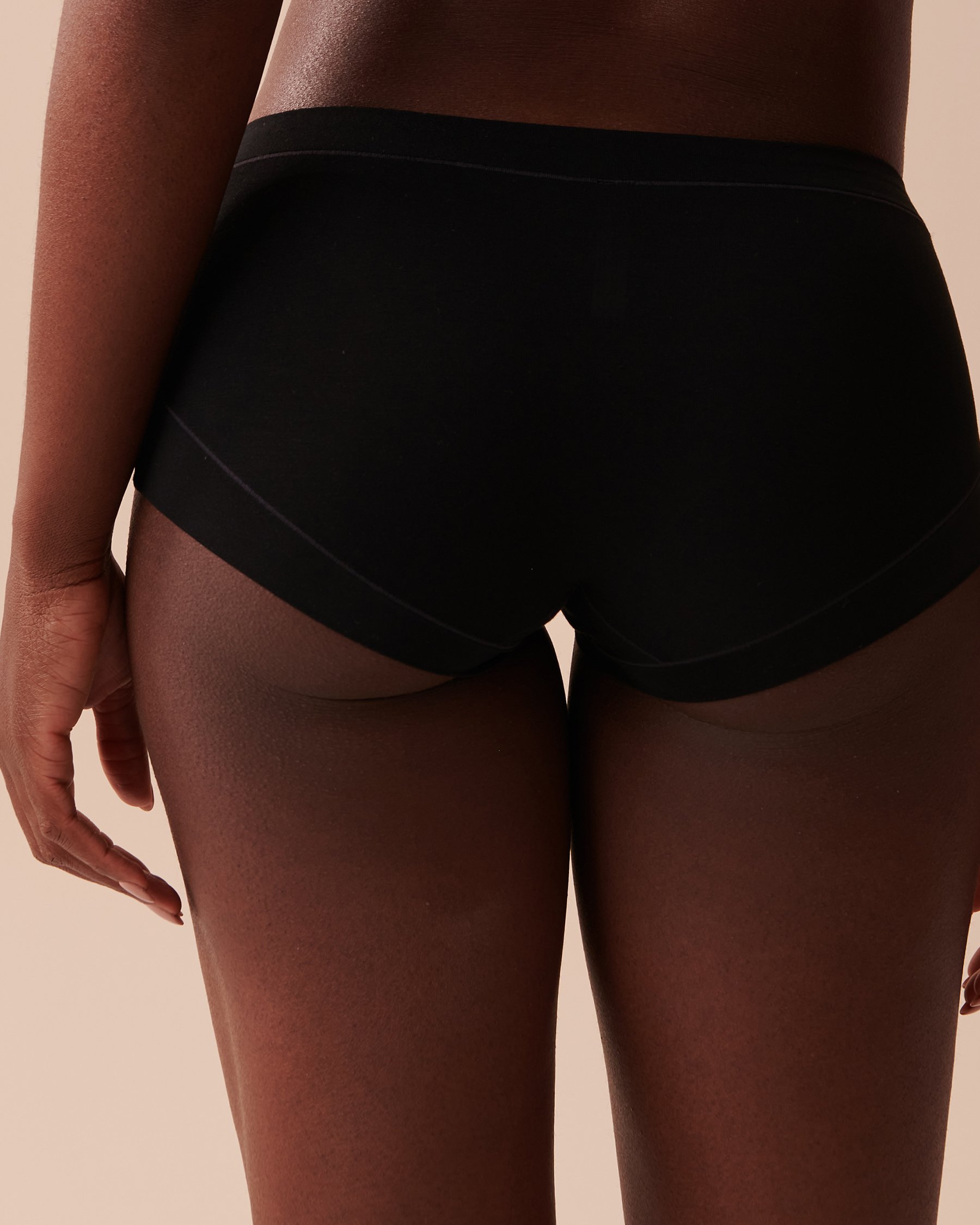 LA VIE EN ROSE Modal Boyleg Panty Black 218-223-0-00 - View2