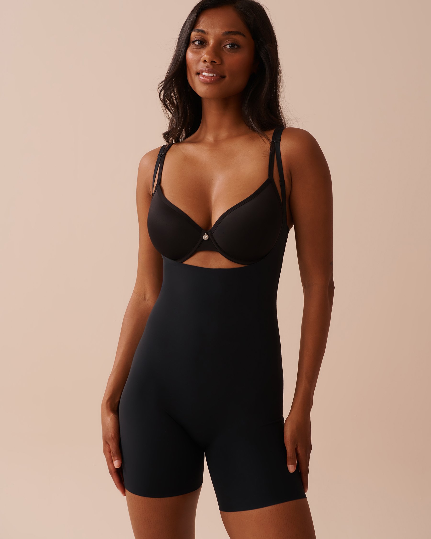 LA VIE EN ROSE Combinaison de maintien buste ouvert en microfibre Noir 30300003 - Voir1