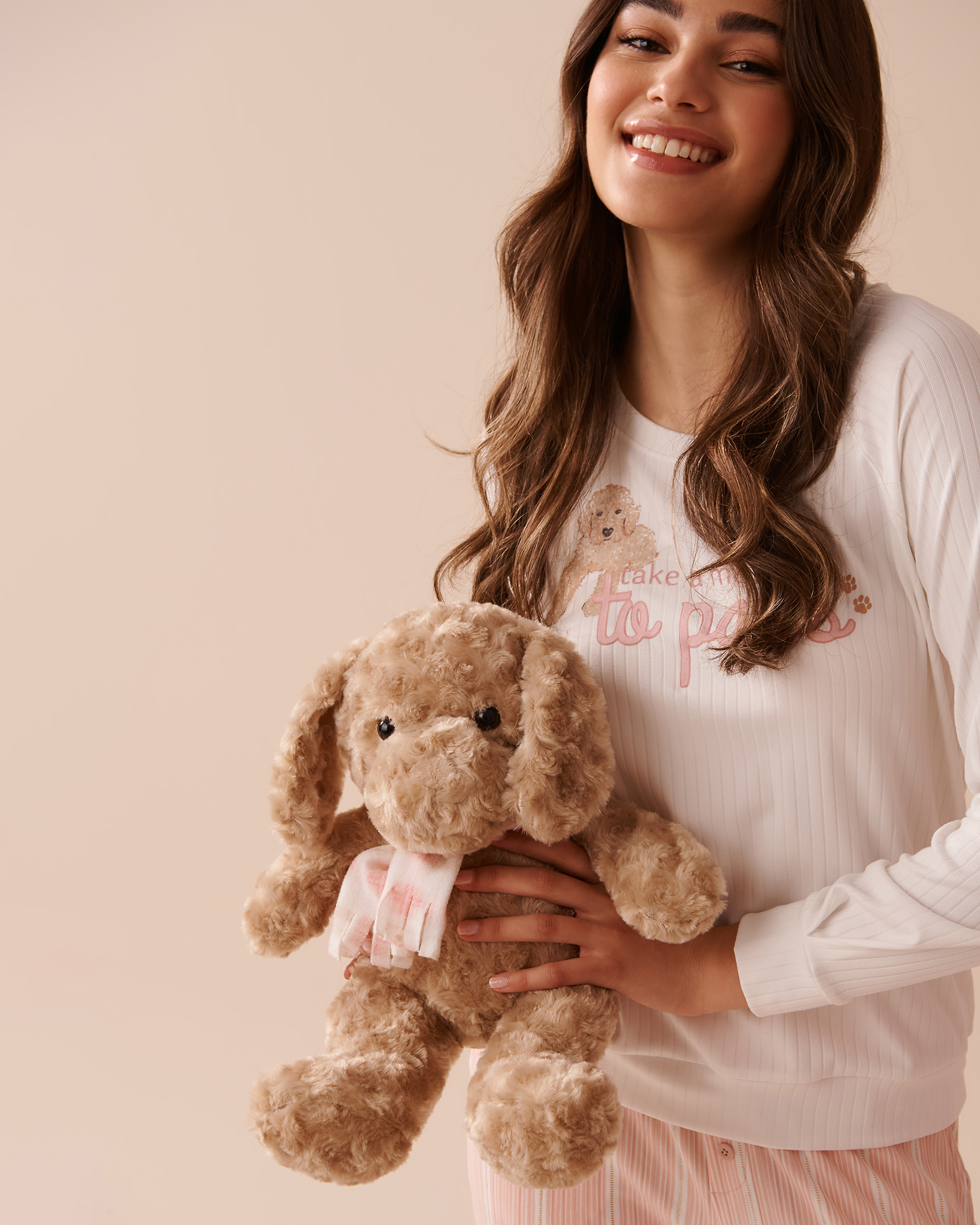 LA VIE EN ROSE Peluche chien Crème 40700339 - View2