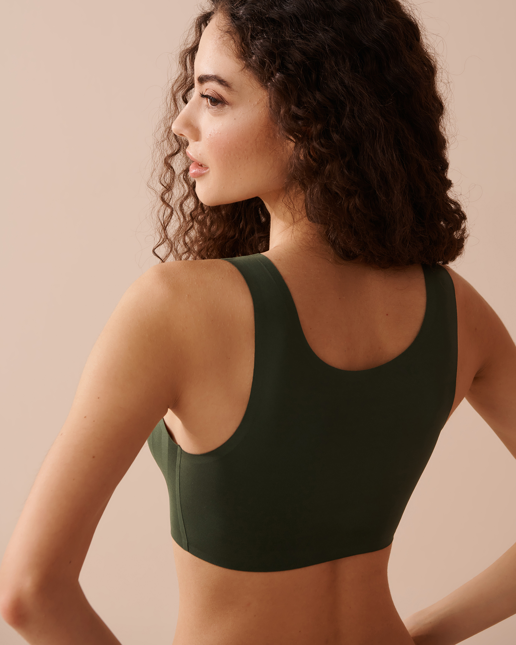 LA VIE EN ROSE Lightly Lined Full Coverage Lounge Tank Bra Thyme Green 10200411 - View2