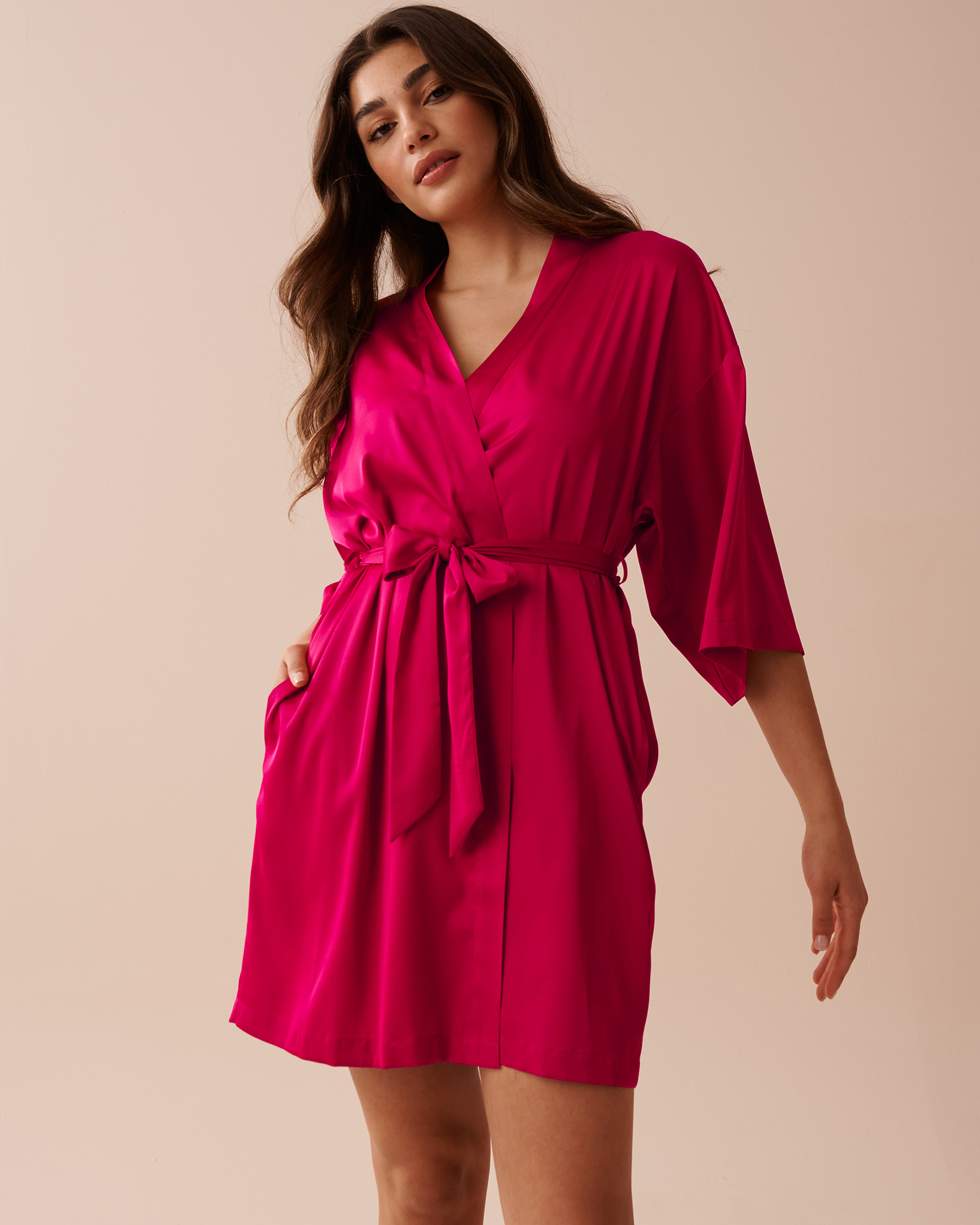 LA VIE EN ROSE Satin Kimono Raspberry Red 60600078 - View1