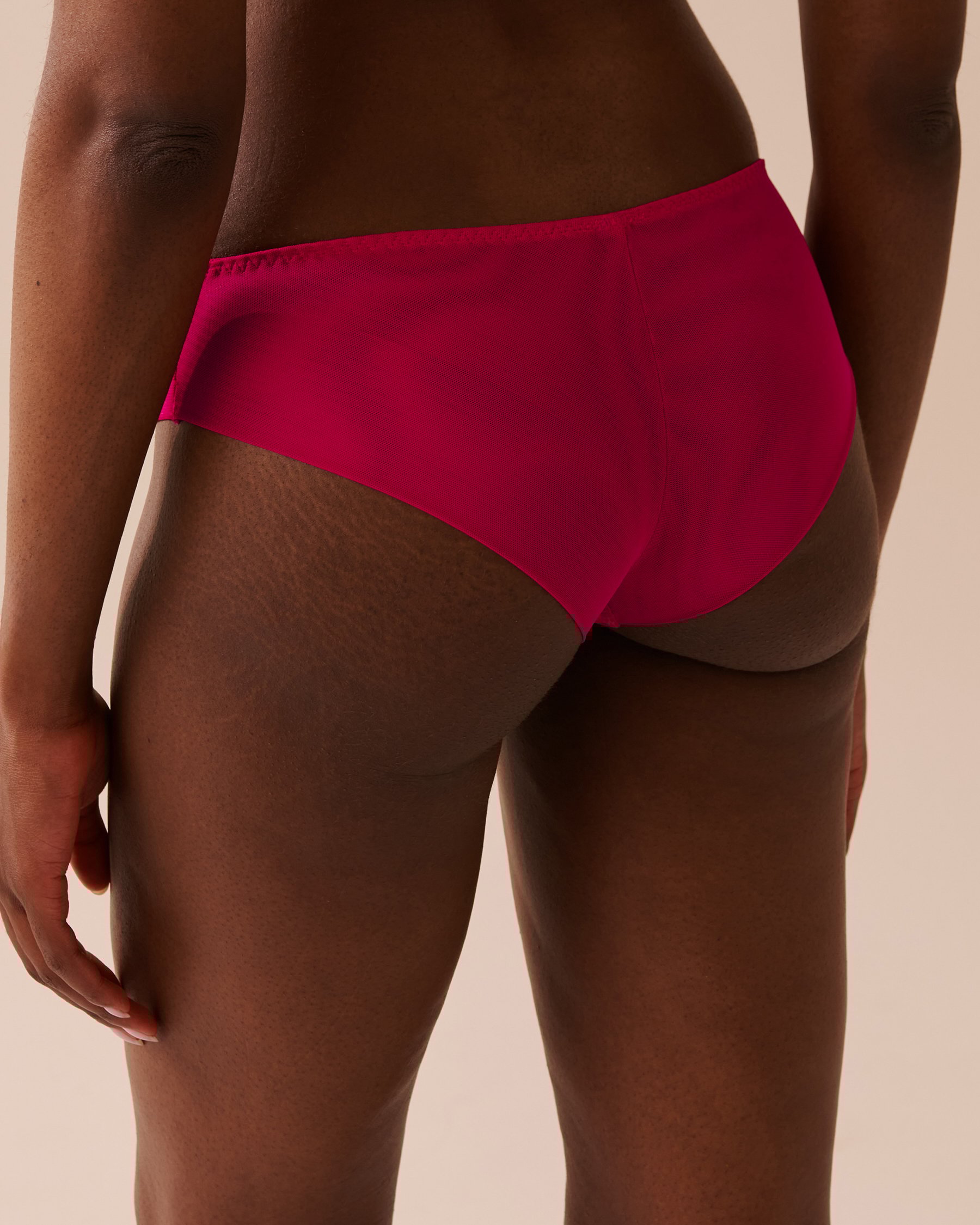 LA VIE EN ROSE Lace and Mesh Cheeky Panty Raspberry Red 20300327 - View2