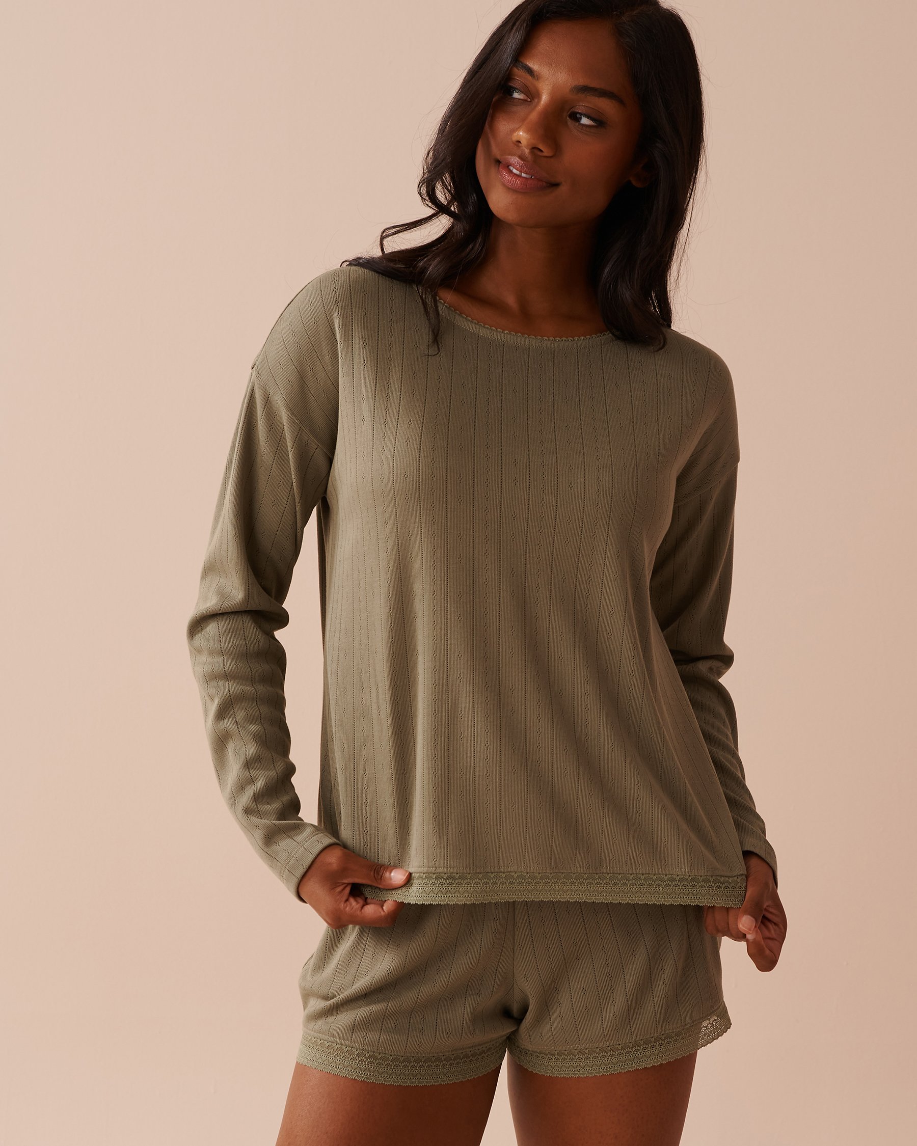 LA VIE EN ROSE Chandail manches longues maille pointelle et bordure de dentelle Vert olive 40100594 - View1