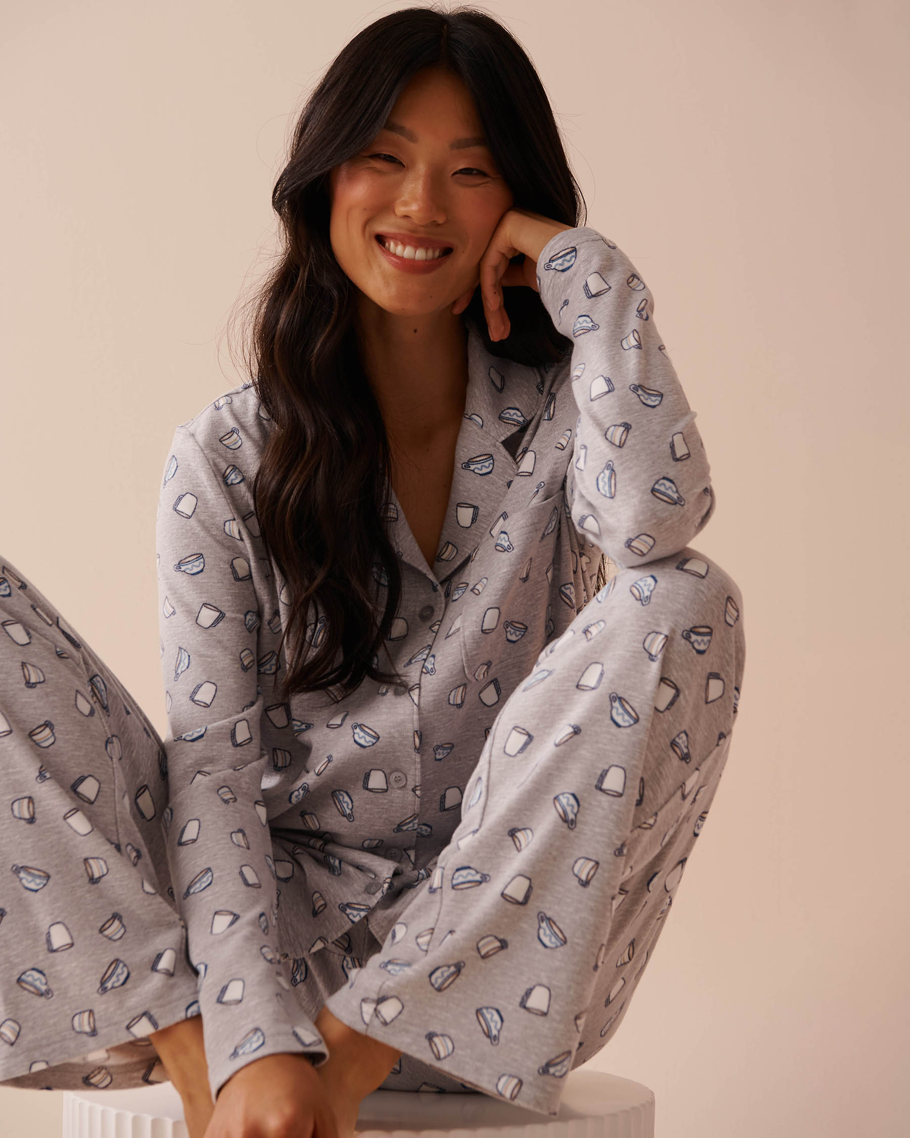 LA VIE EN ROSE Chemisier manches longues en fibres recyclées imprimé tasse à café Tasses à café 40100616 - View1